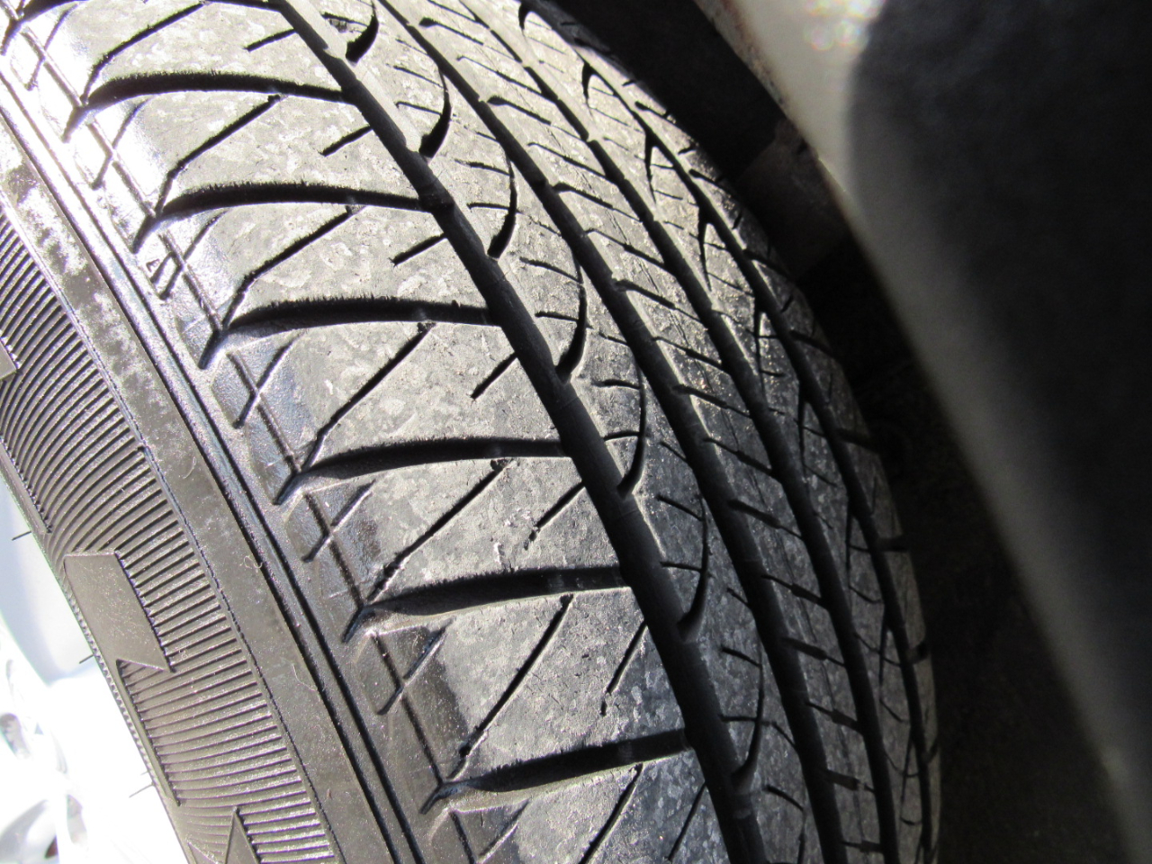 Toyota RAV4 AWD 4dr XLE (Natl) 2013