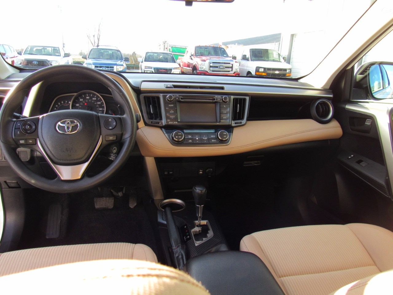 Toyota RAV4 AWD 4dr XLE (Natl) 2013