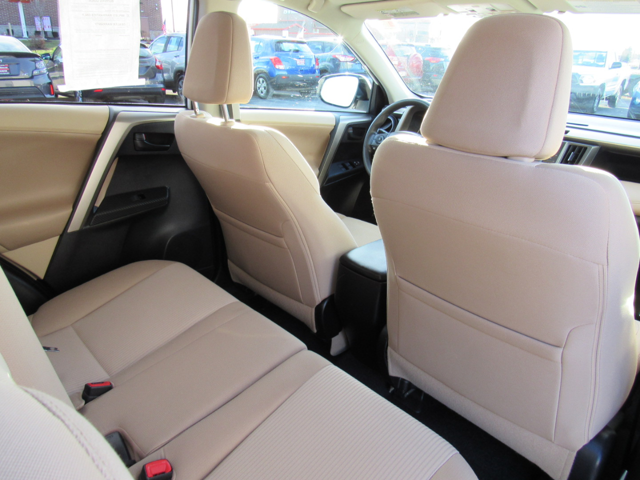 Toyota RAV4 AWD 4dr XLE (Natl) 2013