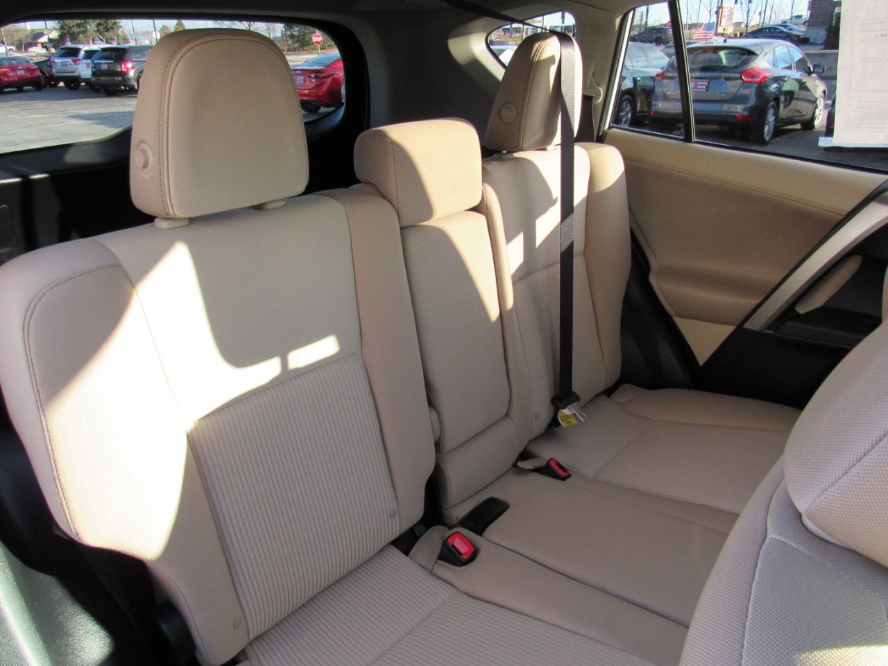 Toyota RAV4 AWD 4dr XLE (Natl) 2013