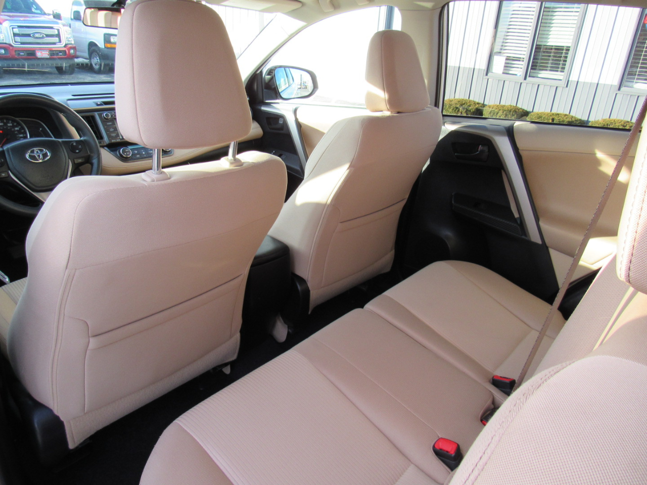 Toyota RAV4 AWD 4dr XLE (Natl) 2013