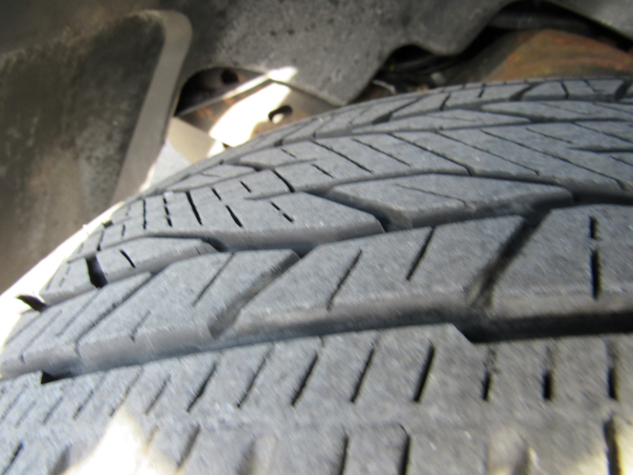 GMC Yukon XL AWD 4dr 1500 Denali 2013