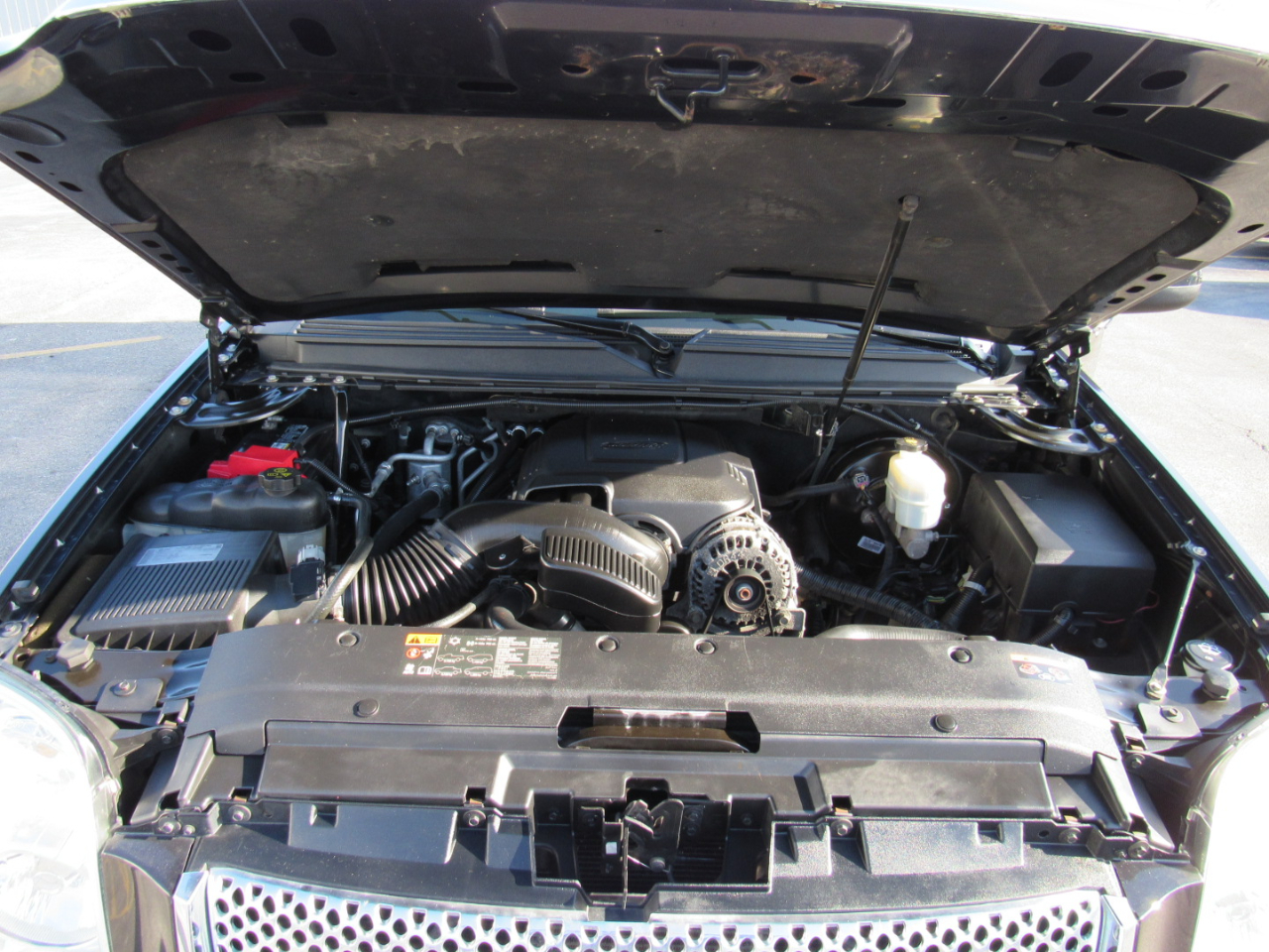 GMC Yukon XL AWD 4dr 1500 Denali 2013