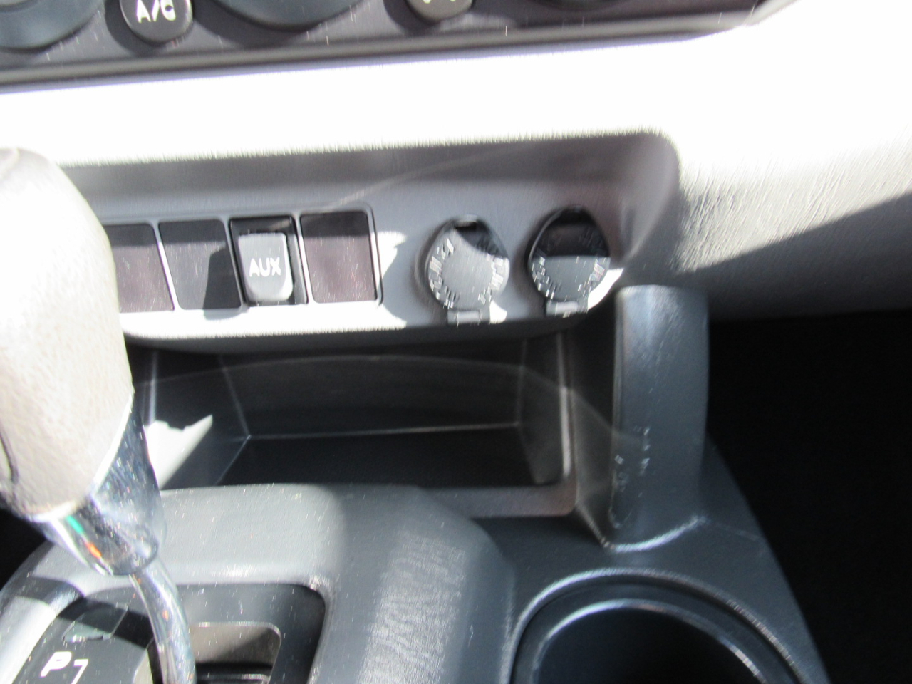 Toyota Tacoma 2WD Reg Cab I4 MT (Natl) 2012