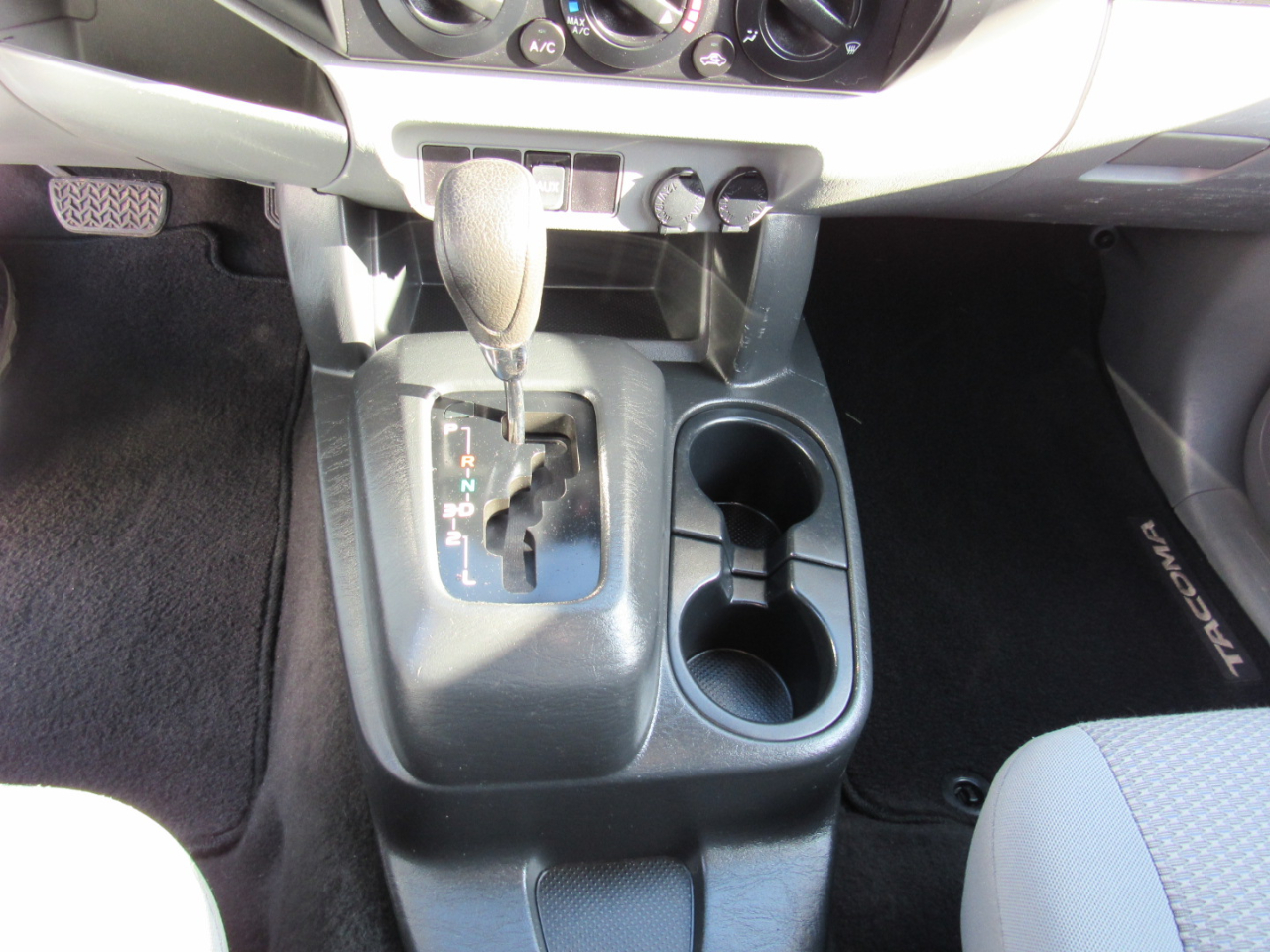 Toyota Tacoma 2WD Reg Cab I4 MT (Natl) 2012