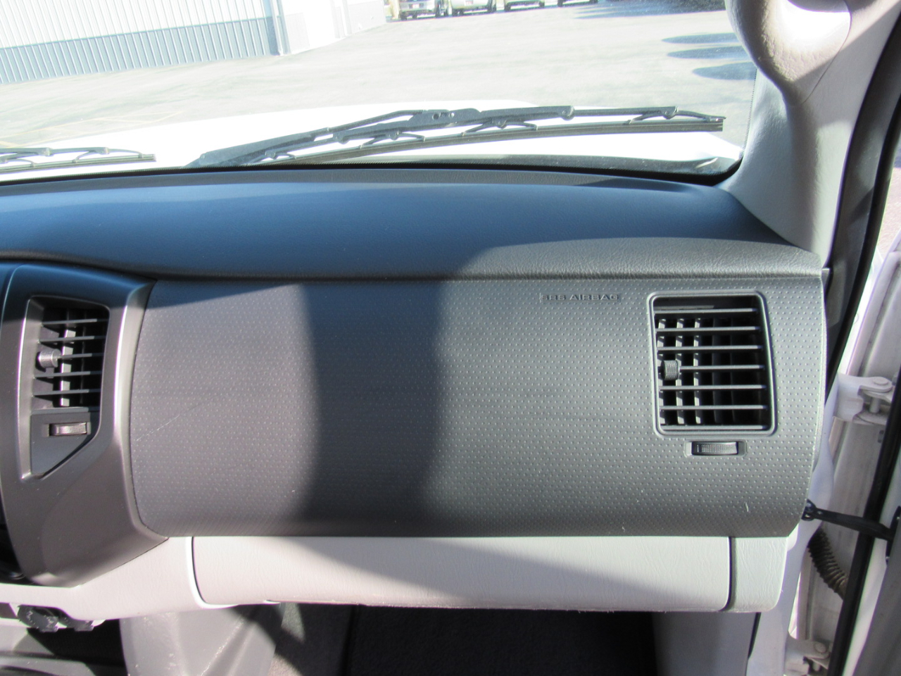 Toyota Tacoma 2WD Reg Cab I4 MT (Natl) 2012