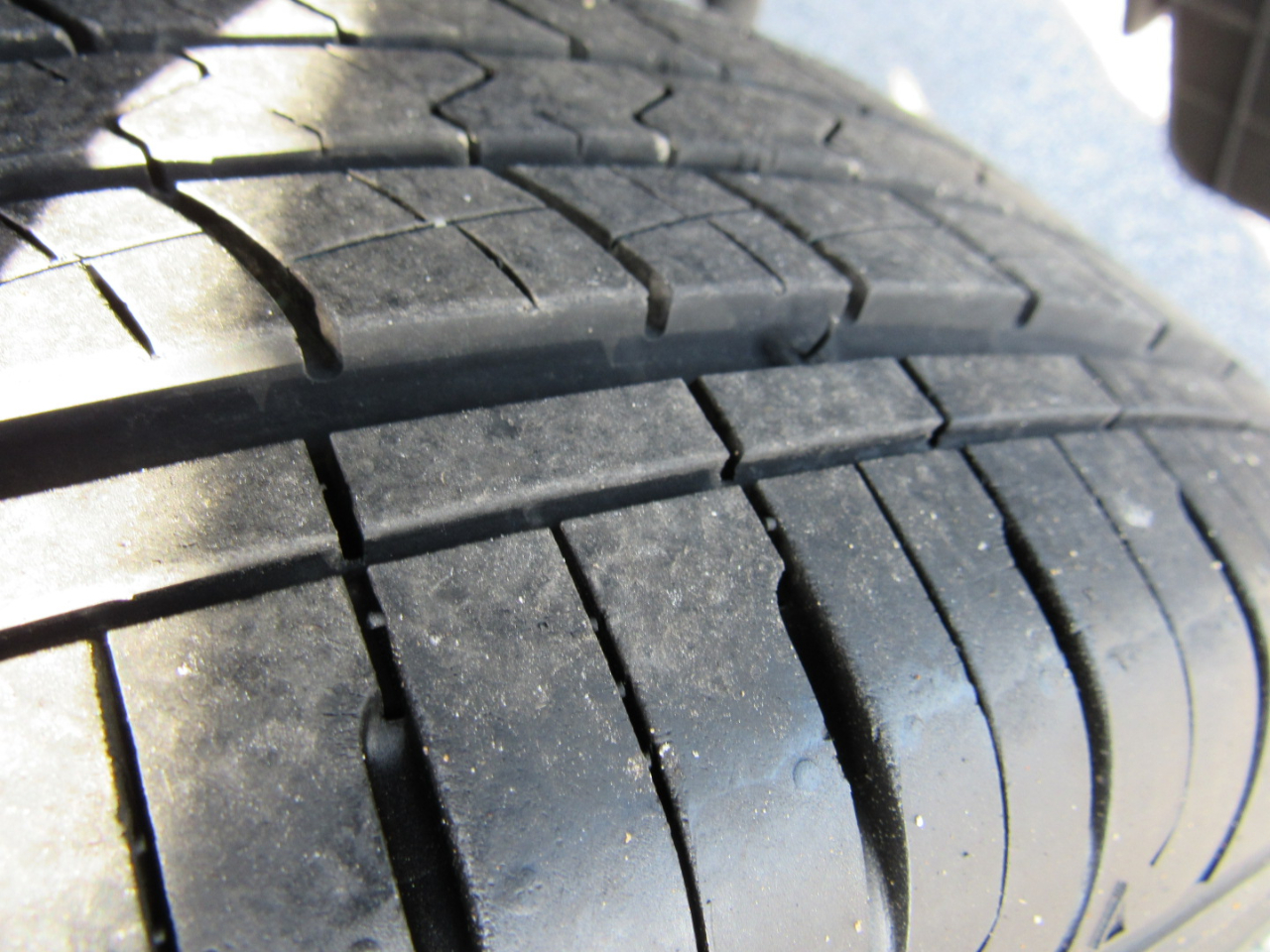 Toyota Tacoma 2WD Reg Cab I4 MT (Natl) 2012