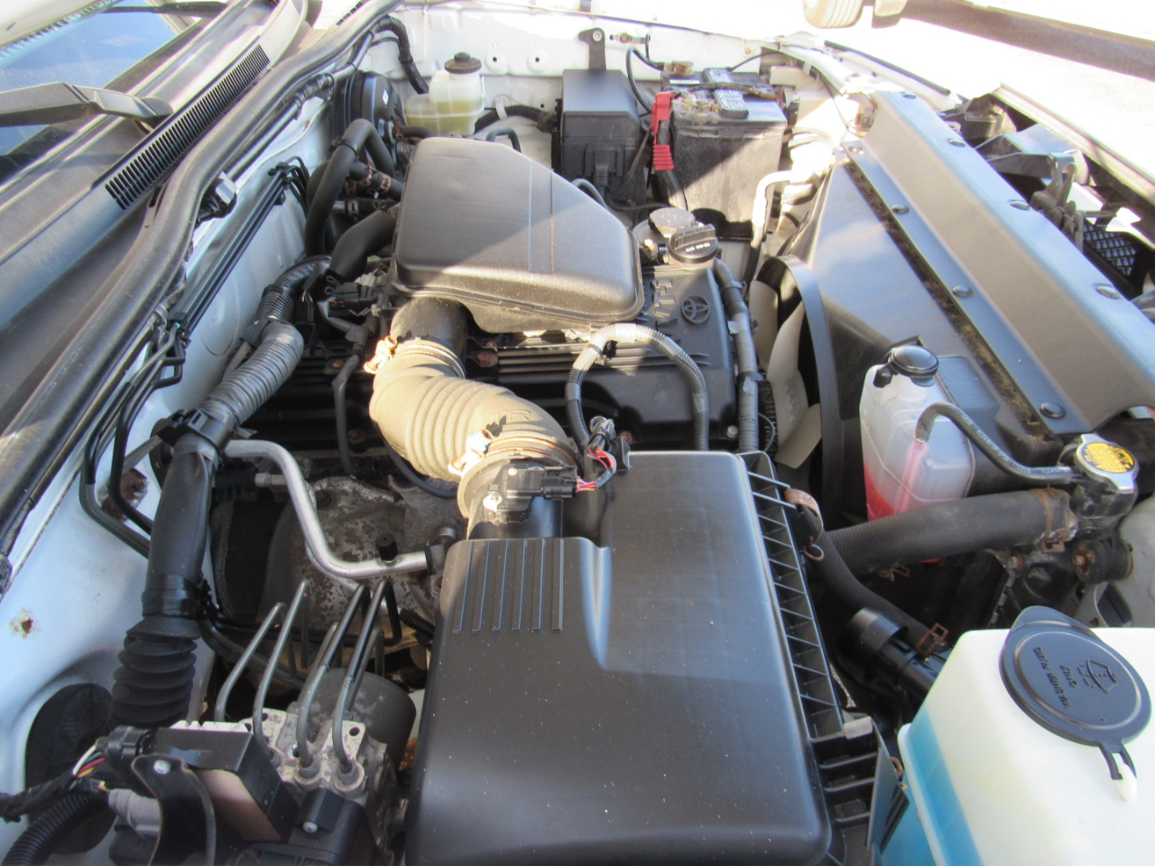 Toyota Tacoma 2WD Reg Cab I4 MT (Natl) 2012