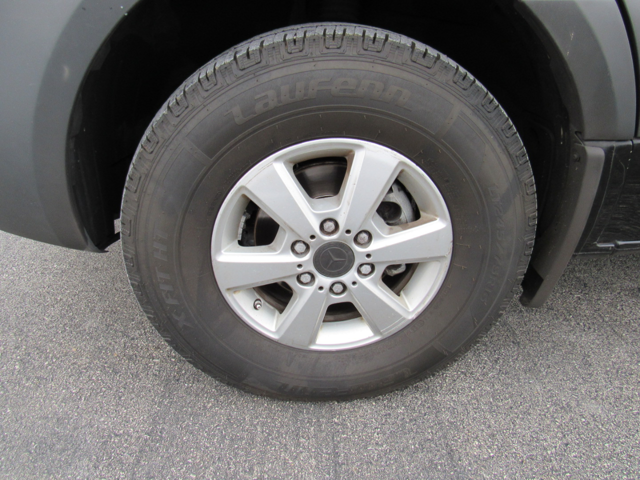 Mercedes-Benz Sprinter Passenger Van 2500 High Roof V6 170" RWD 2019