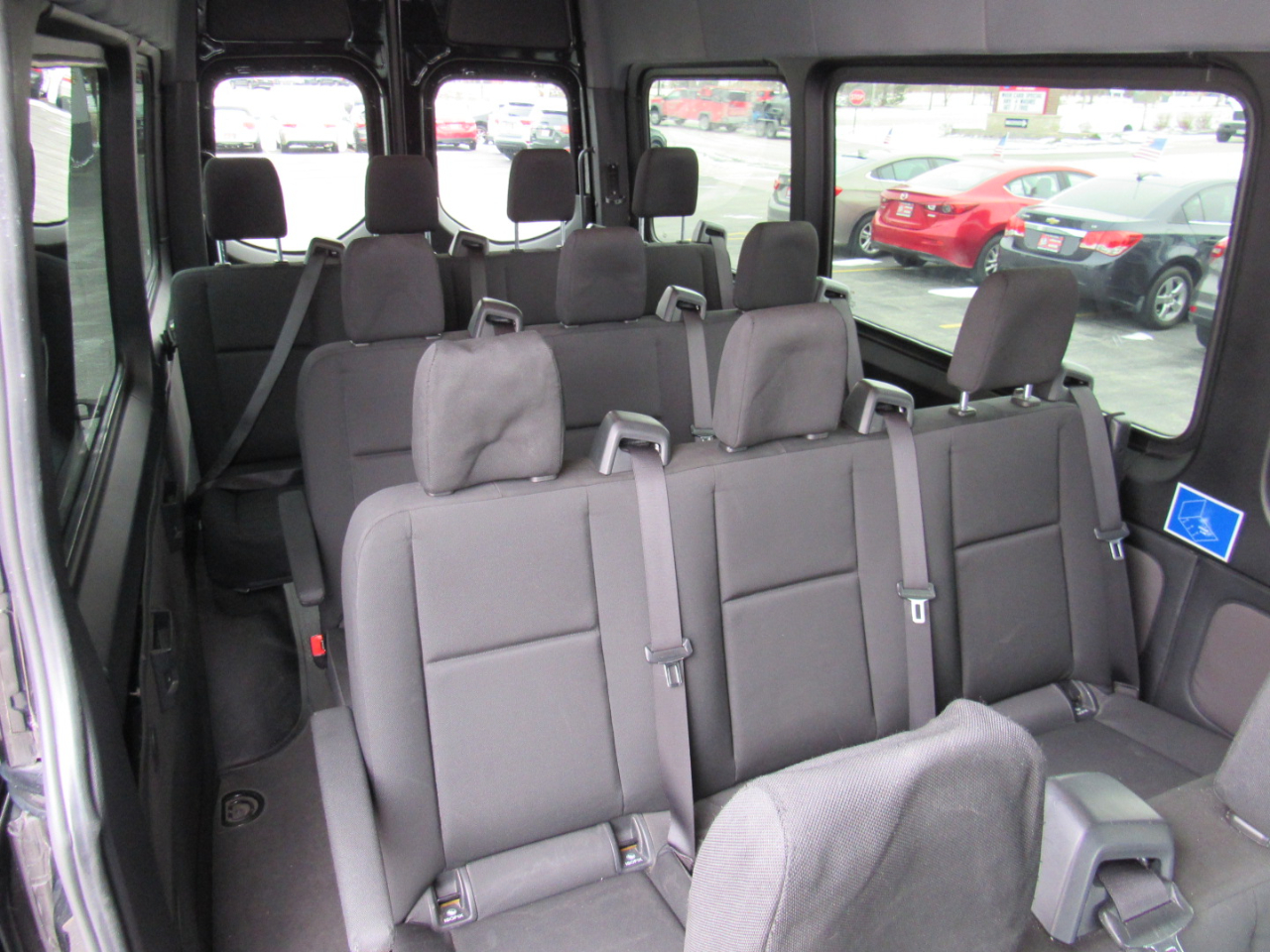 Mercedes-Benz Sprinter Passenger Van 2500 High Roof V6 170" RWD 2019