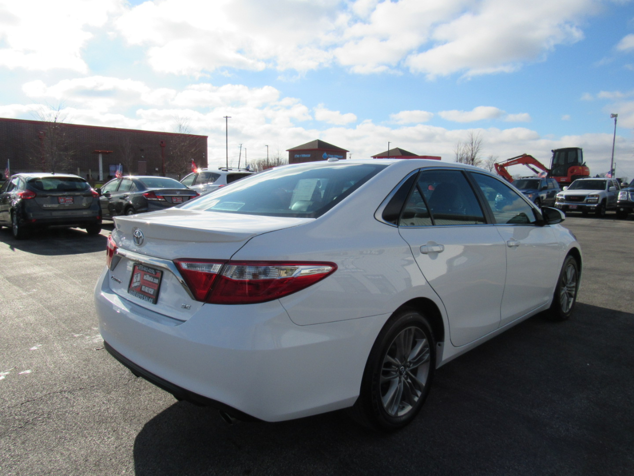 Toyota Camry SE Auto (Natl) 2017