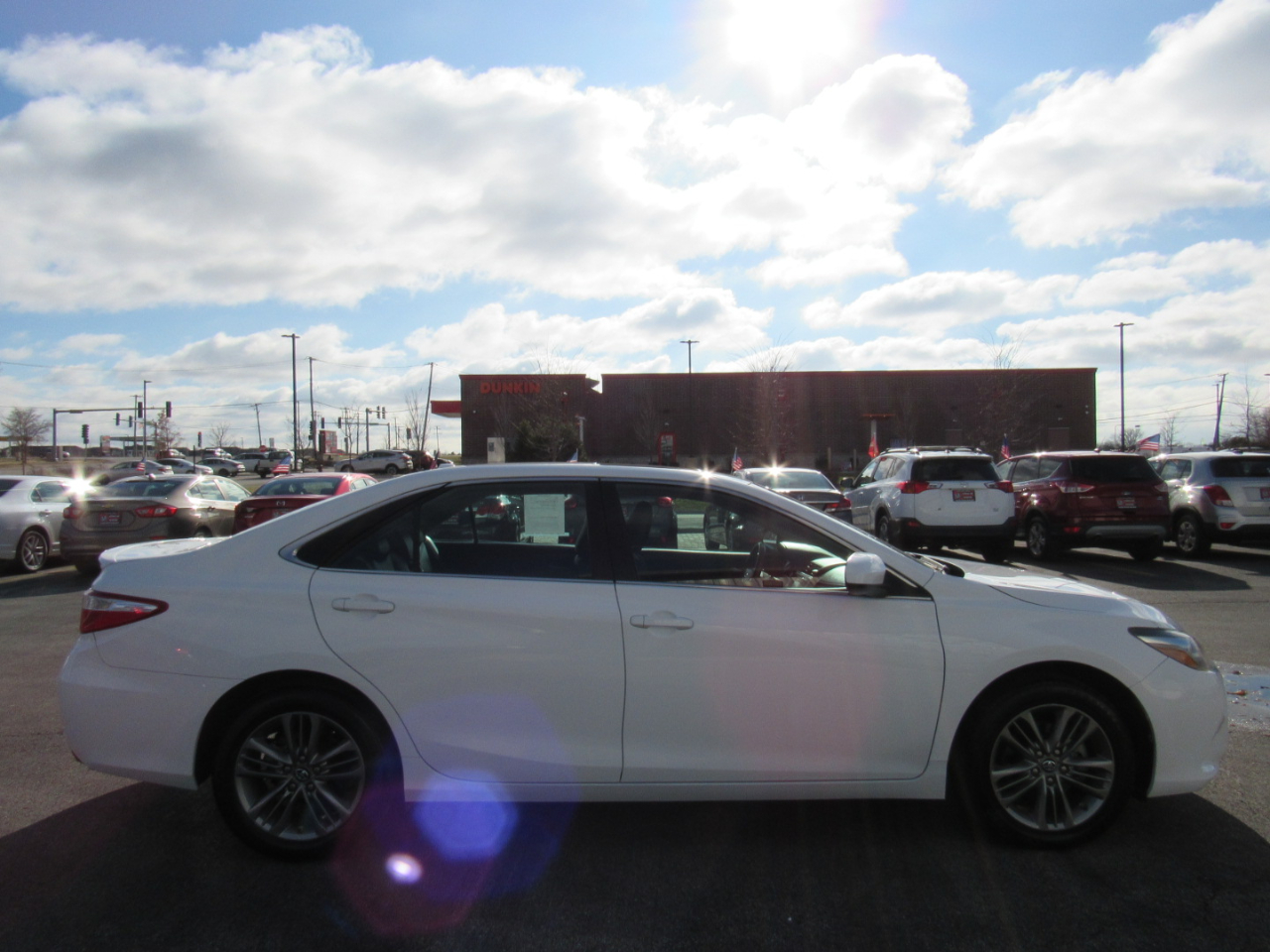 Toyota Camry SE Auto (Natl) 2017