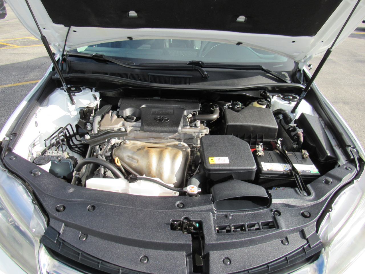 Toyota Camry SE Auto (Natl) 2017