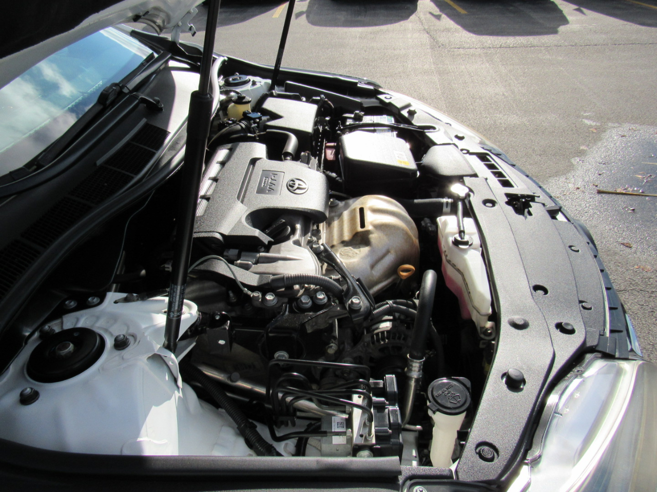 Toyota Camry SE Auto (Natl) 2017