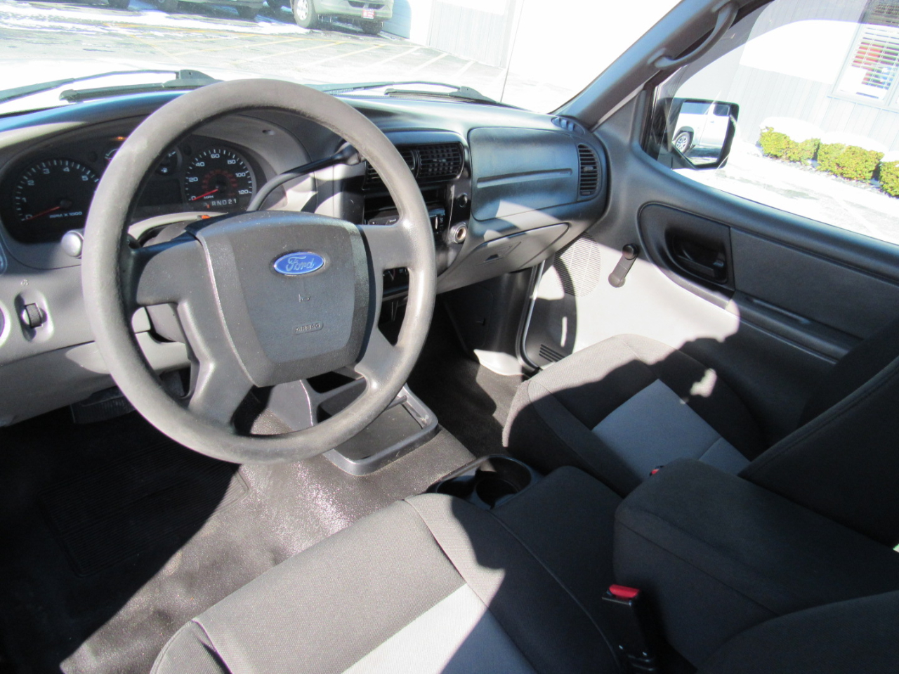 Ford Ranger 2WD 2dr SuperCab 126" XLT 2009