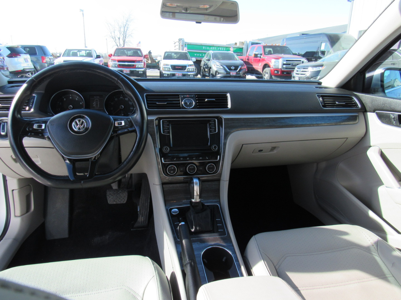 Volkswagen Passat 1.8T SE Auto 2017