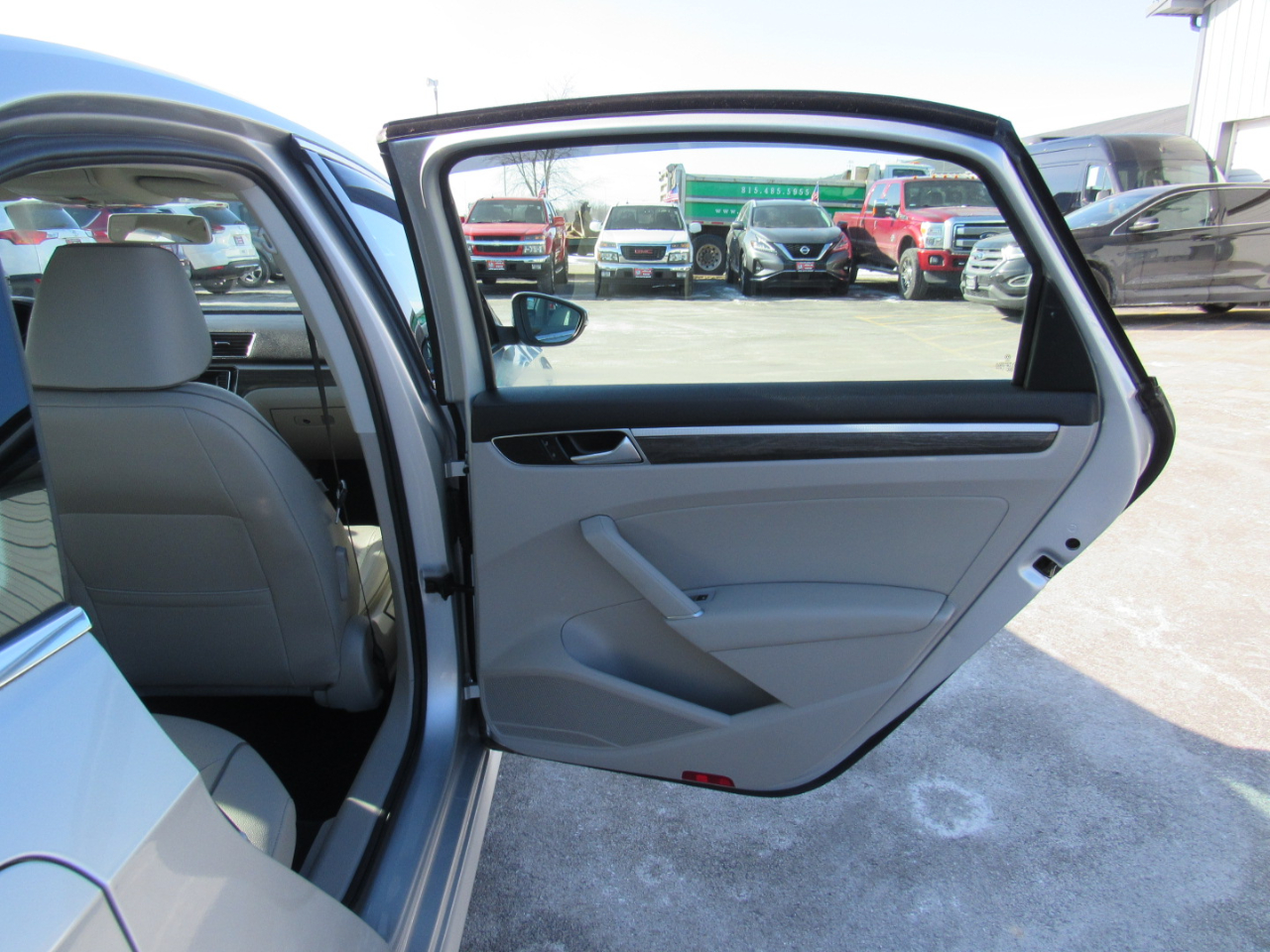 Volkswagen Passat 1.8T SE Auto 2017