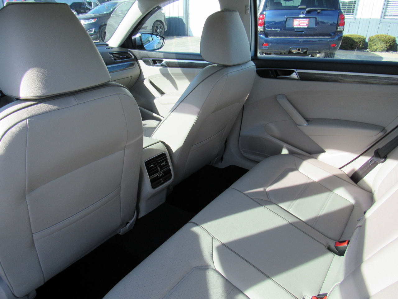 Volkswagen Passat 1.8T SE Auto 2017