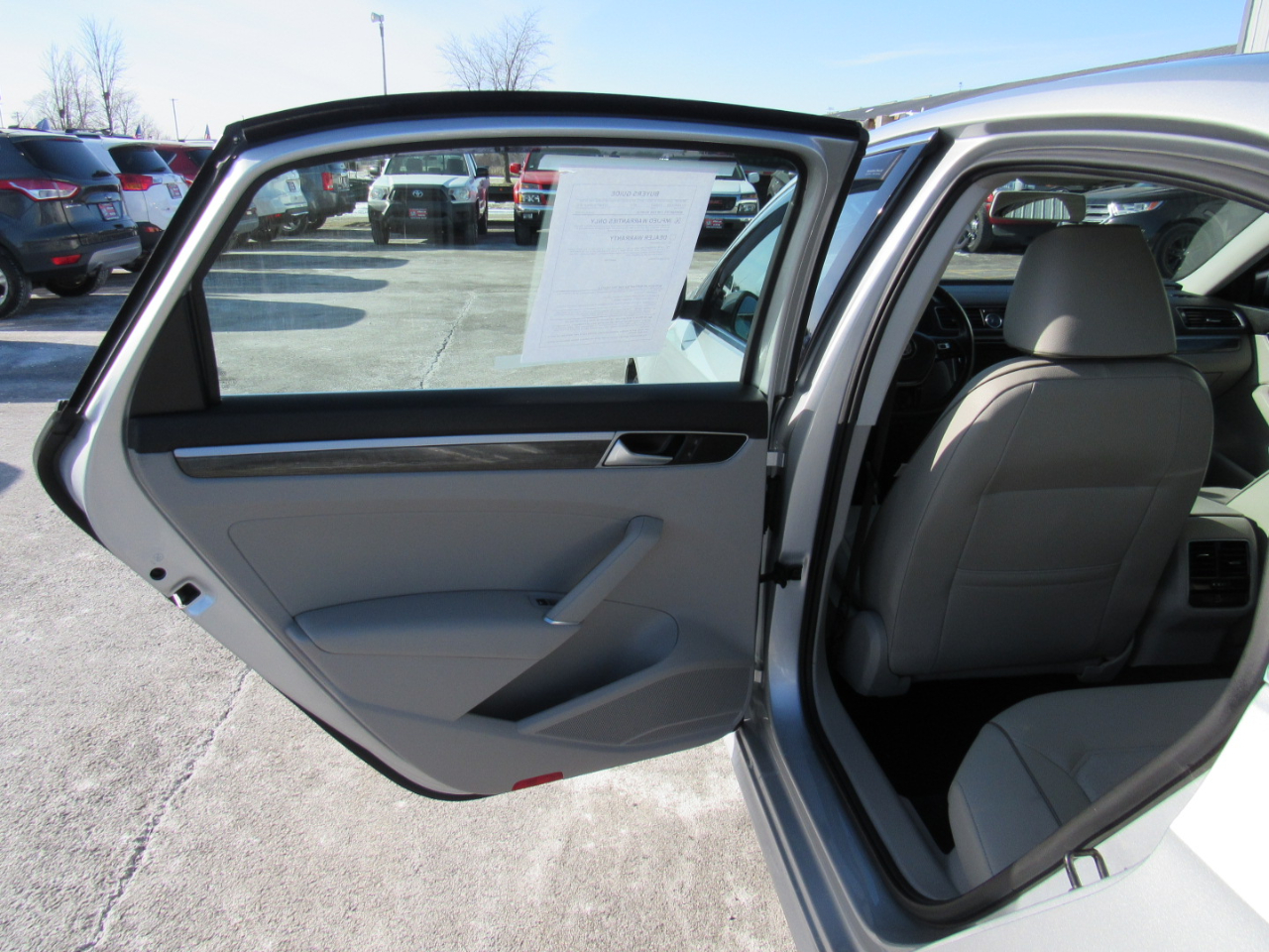 Volkswagen Passat 1.8T SE Auto 2017