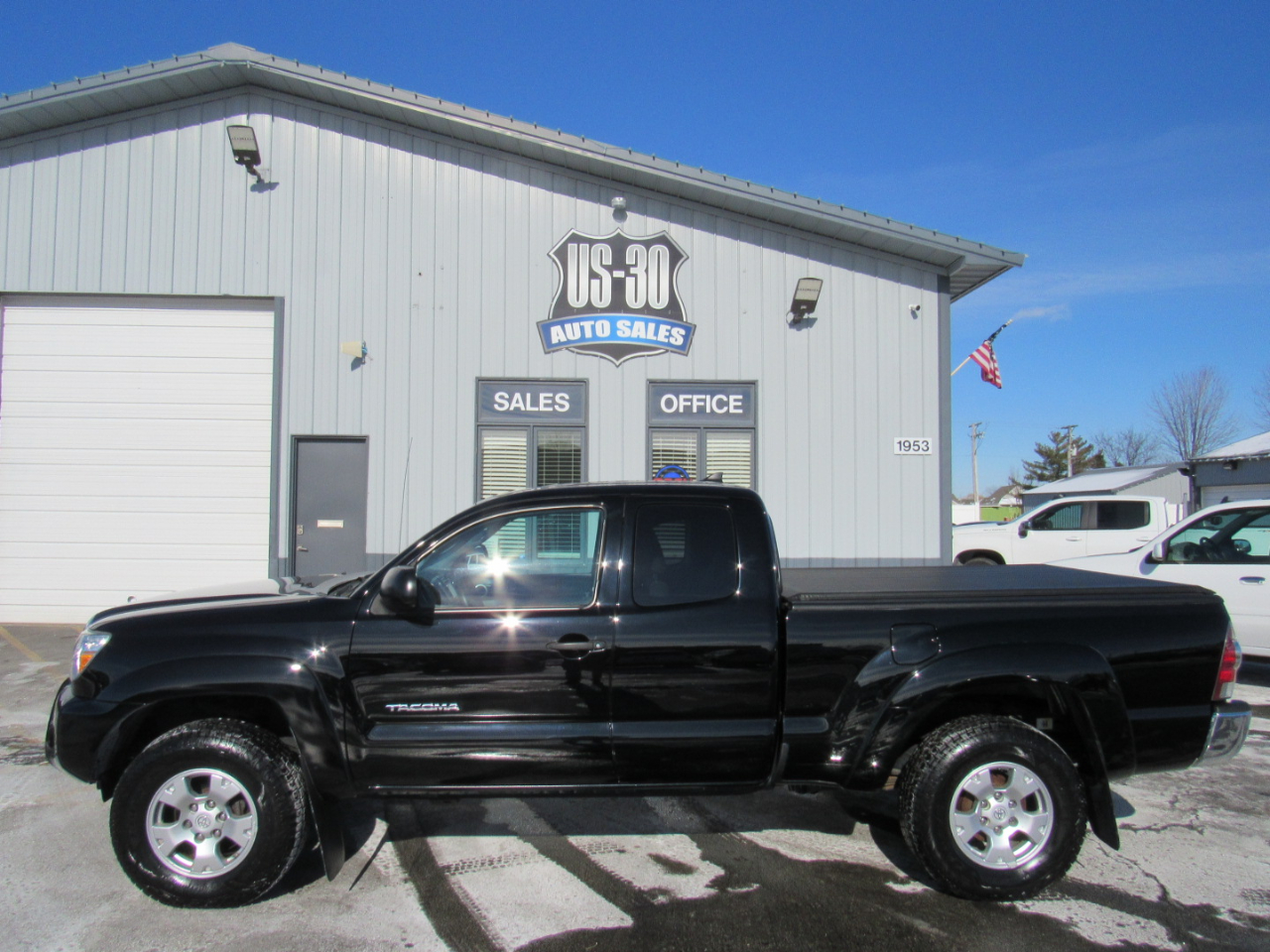 Toyota Tacoma 4WD Access Cab I4 AT (Natl) 2015