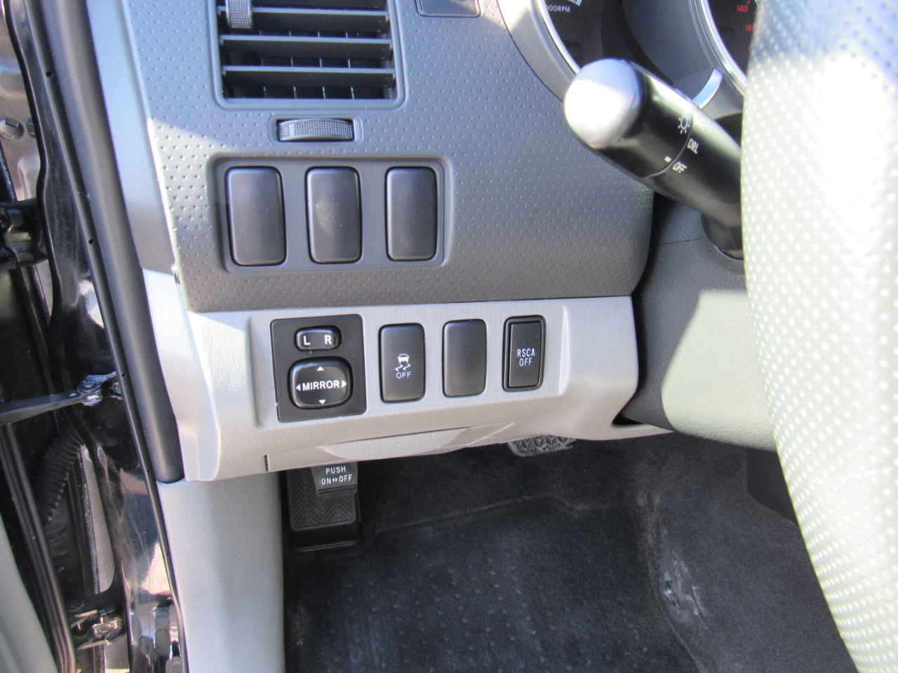 Toyota Tacoma 4WD Access Cab I4 AT (Natl) 2015