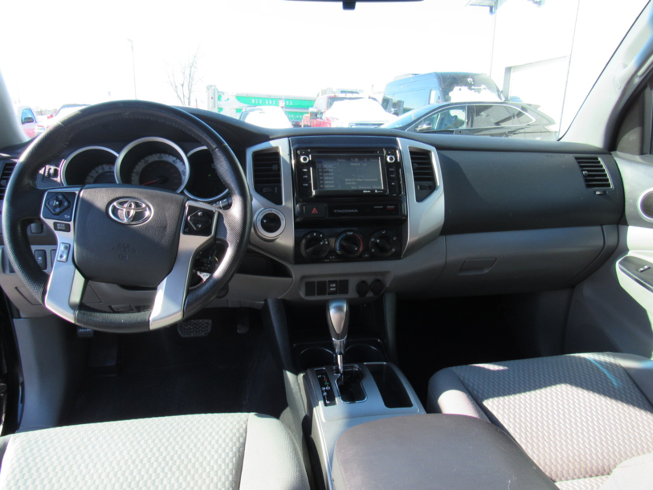 Toyota Tacoma 4WD Access Cab I4 AT (Natl) 2015