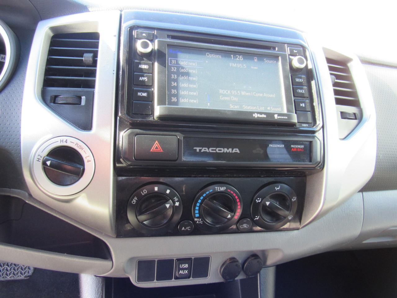 Toyota Tacoma 4WD Access Cab I4 AT (Natl) 2015