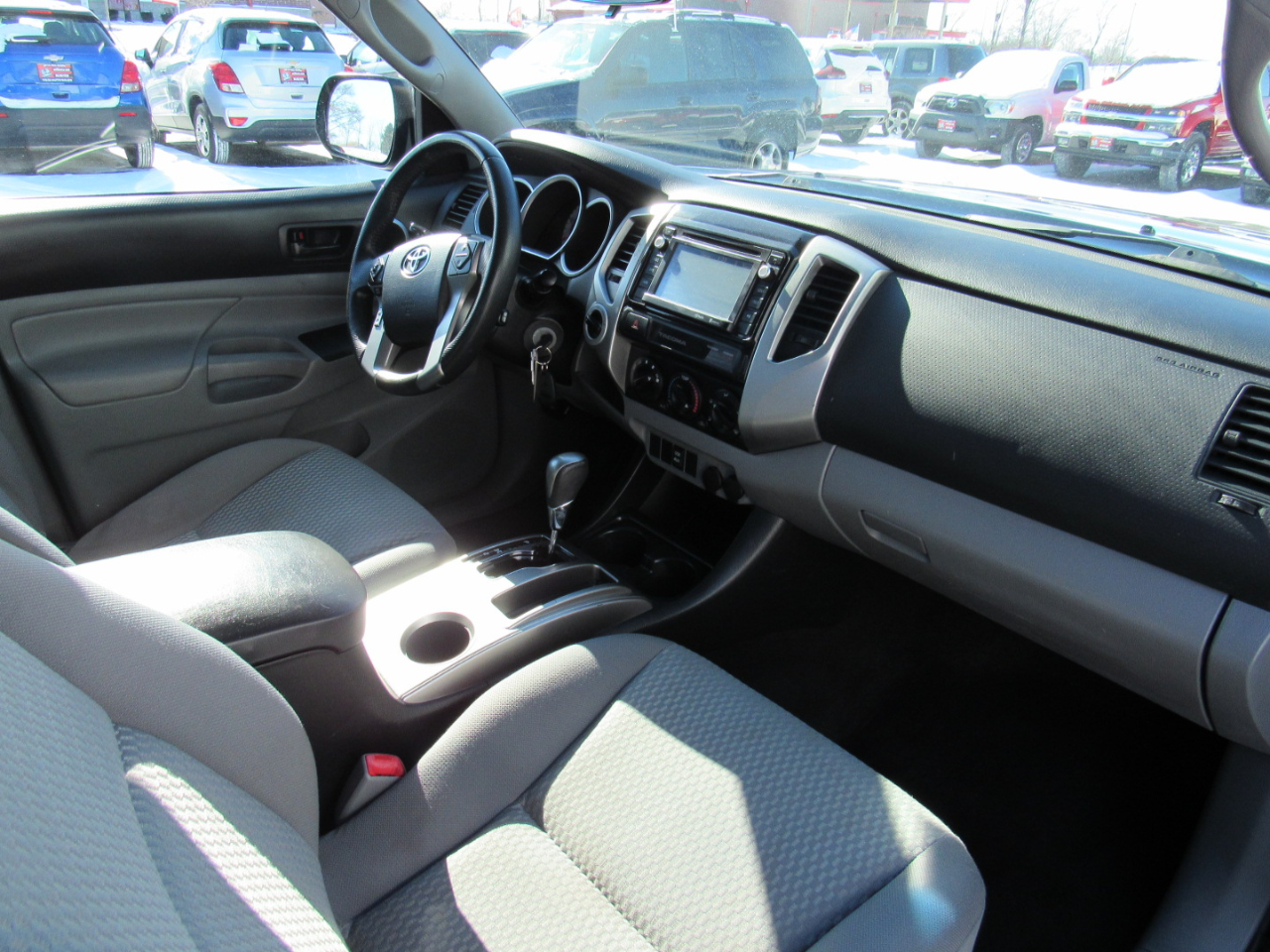 Toyota Tacoma 4WD Access Cab I4 AT (Natl) 2015