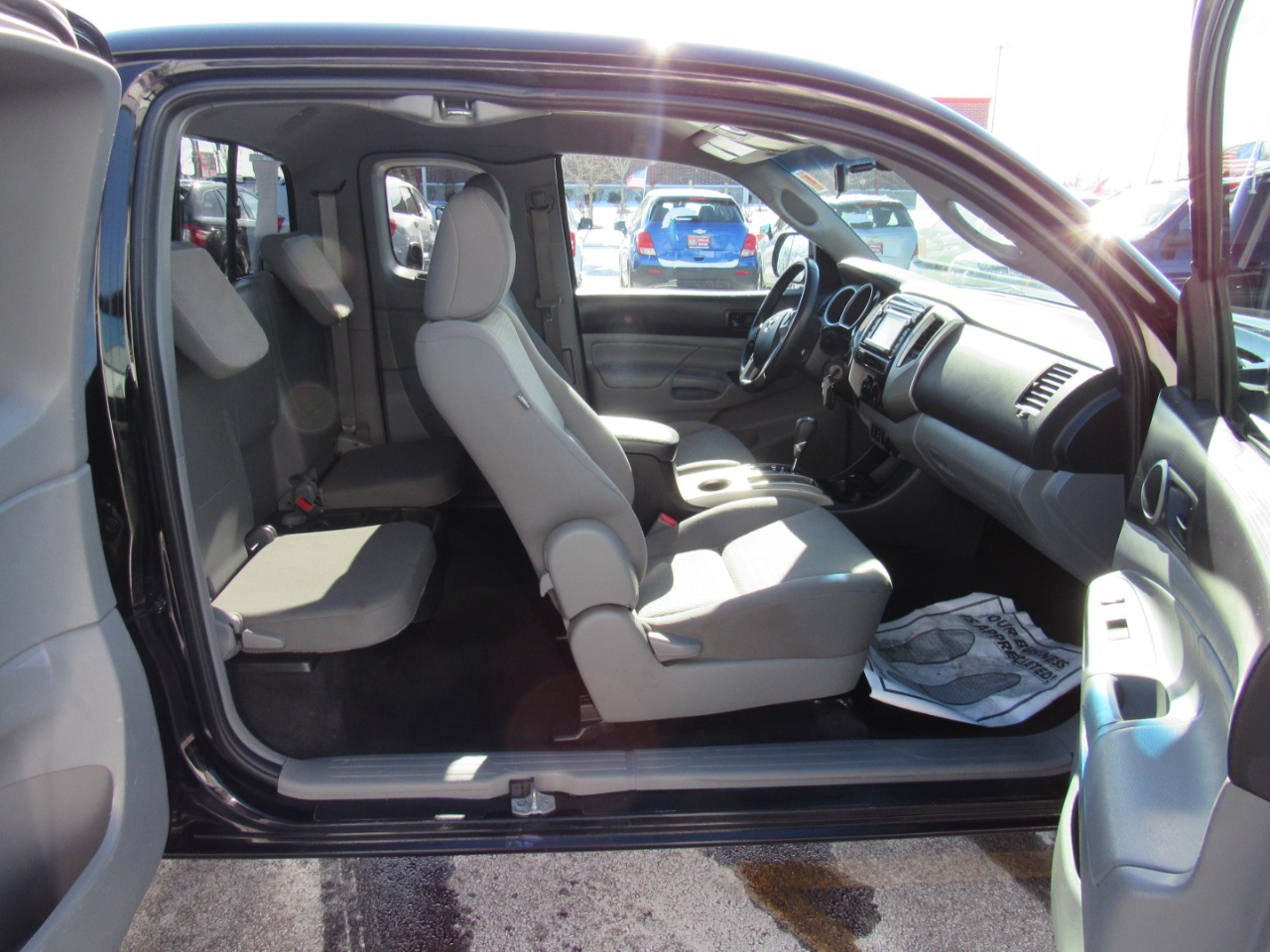 Toyota Tacoma 4WD Access Cab I4 AT (Natl) 2015