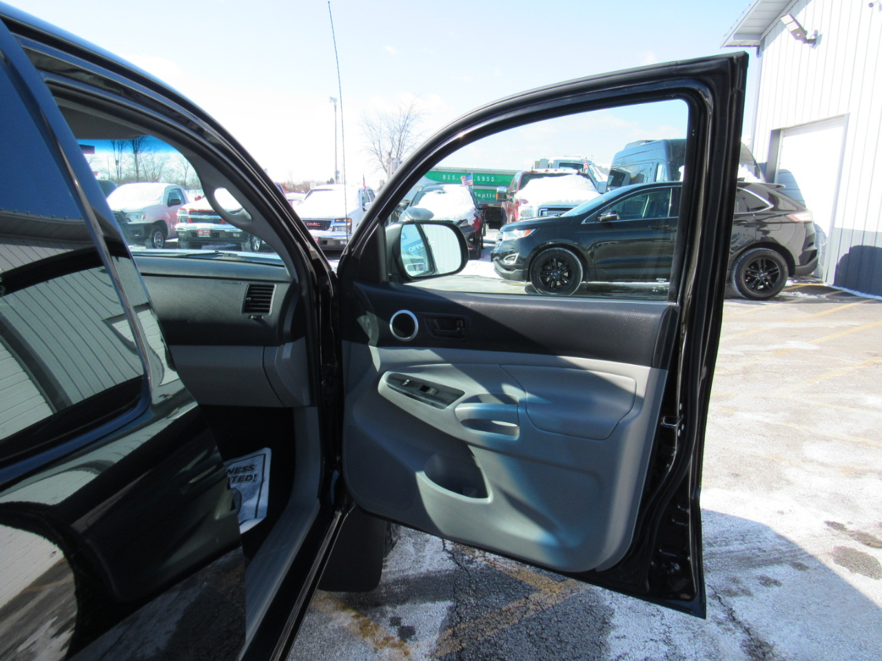 Toyota Tacoma 4WD Access Cab I4 AT (Natl) 2015