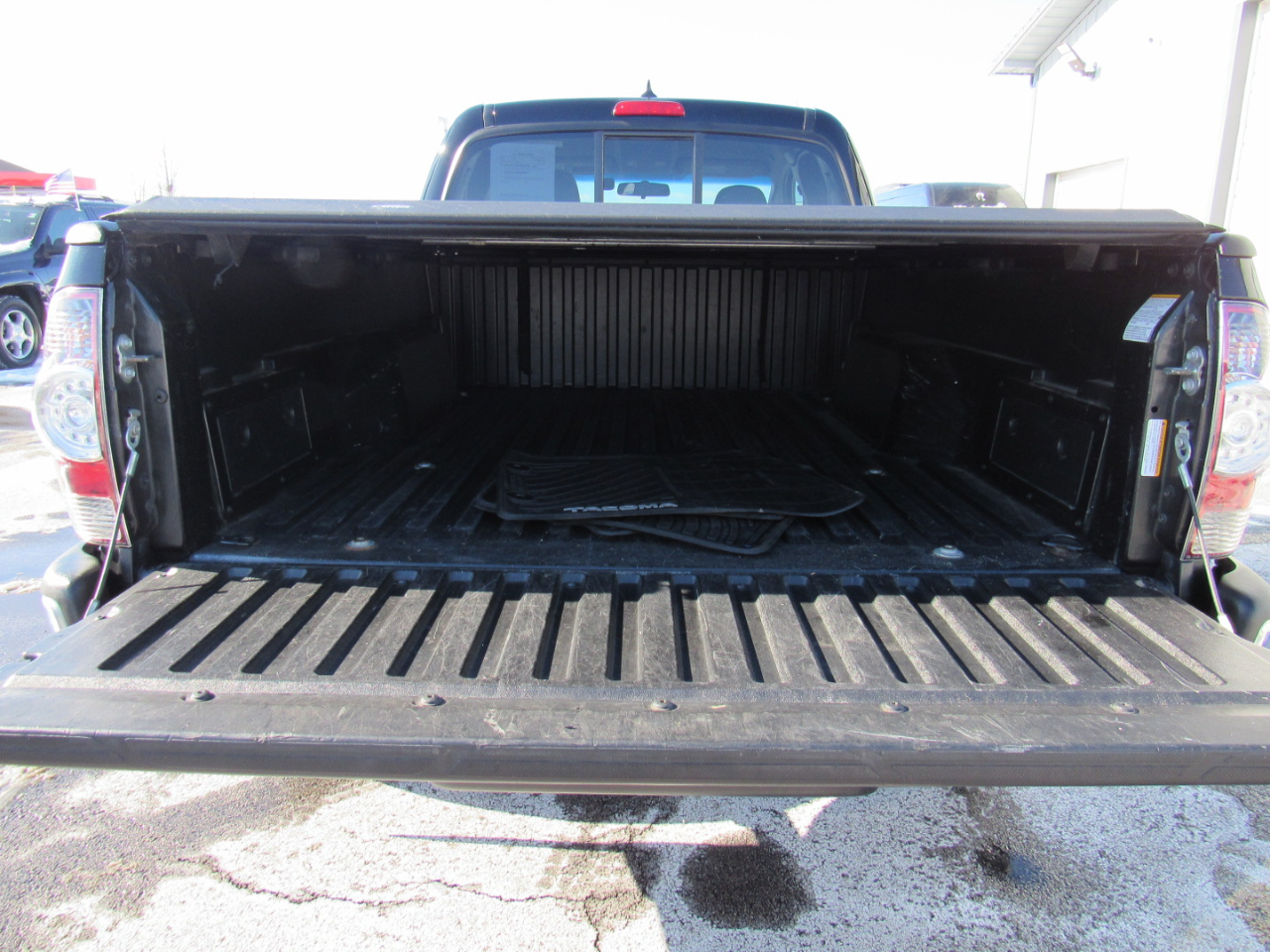 Toyota Tacoma 4WD Access Cab I4 AT (Natl) 2015