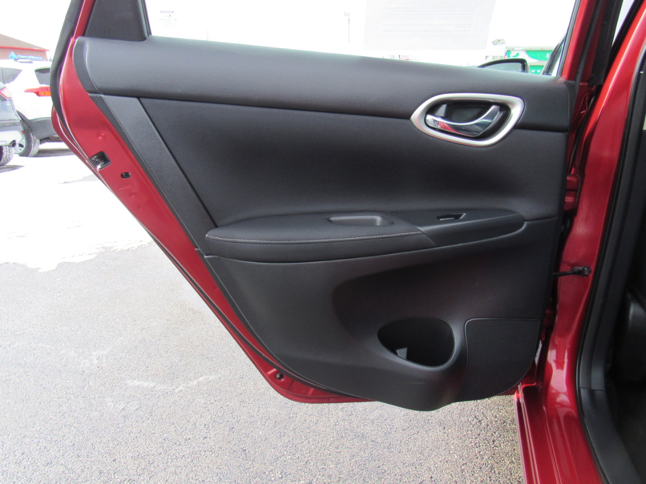 Nissan Sentra 4dr Sdn I4 CVT SV 2015