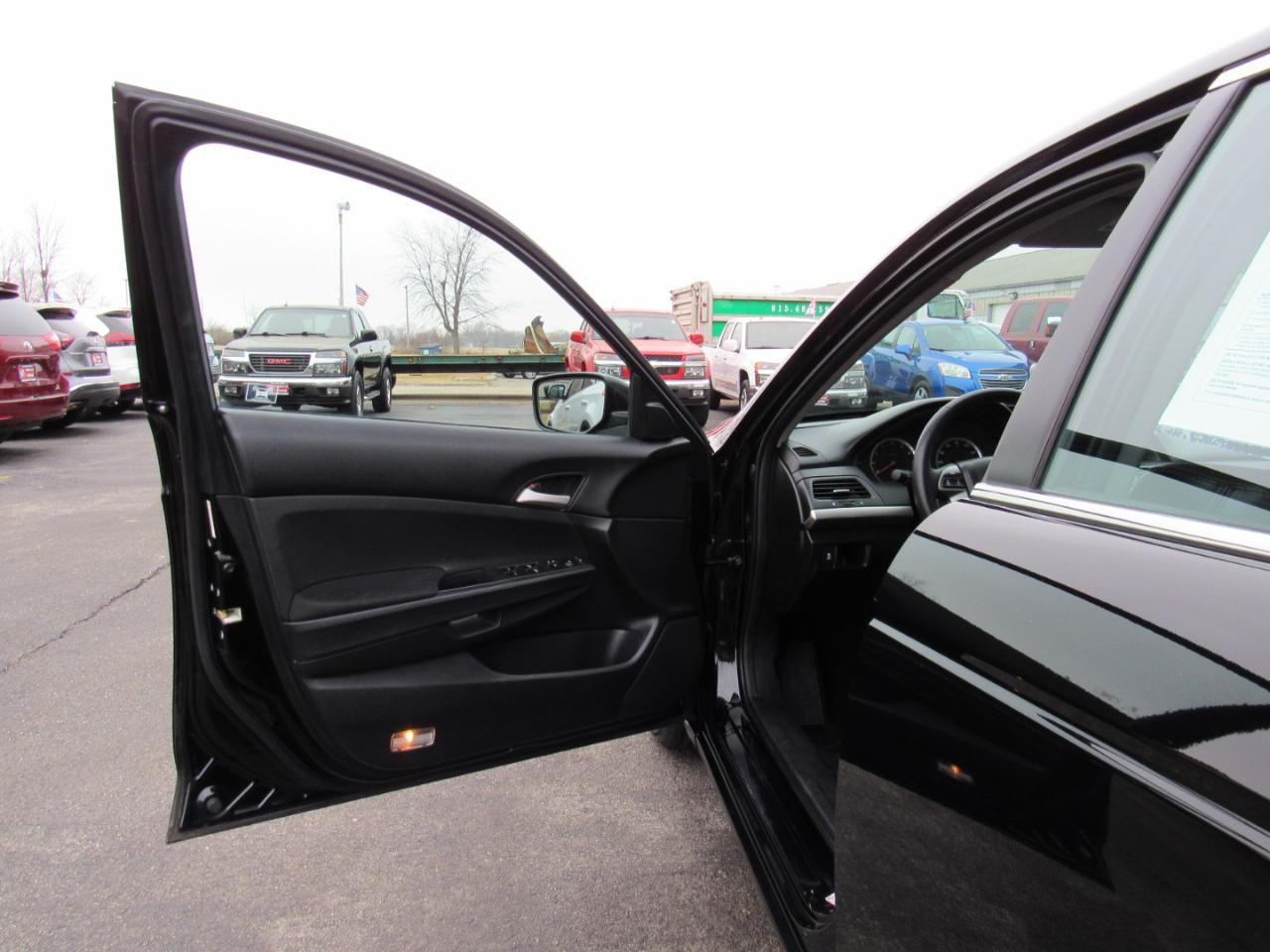 Honda Accord Sdn 4dr I4 Auto SE 2012