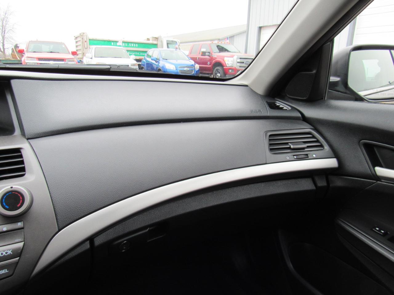 Honda Accord Sdn 4dr I4 Auto SE 2012