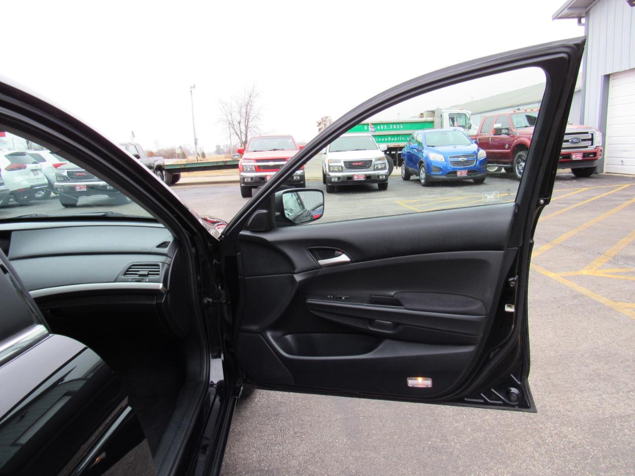 Honda Accord Sdn 4dr I4 Auto SE 2012