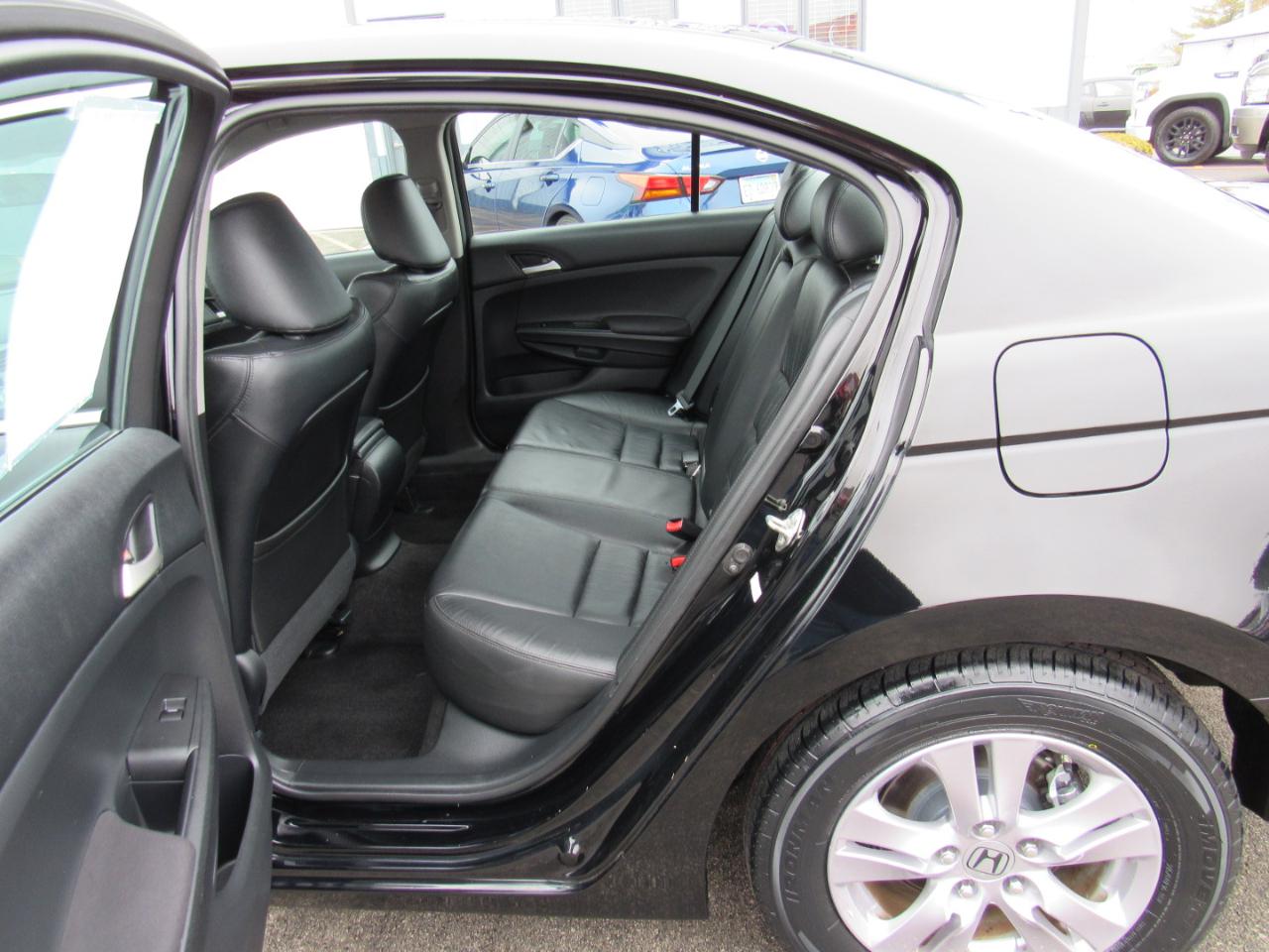 Honda Accord Sdn 4dr I4 Auto SE 2012