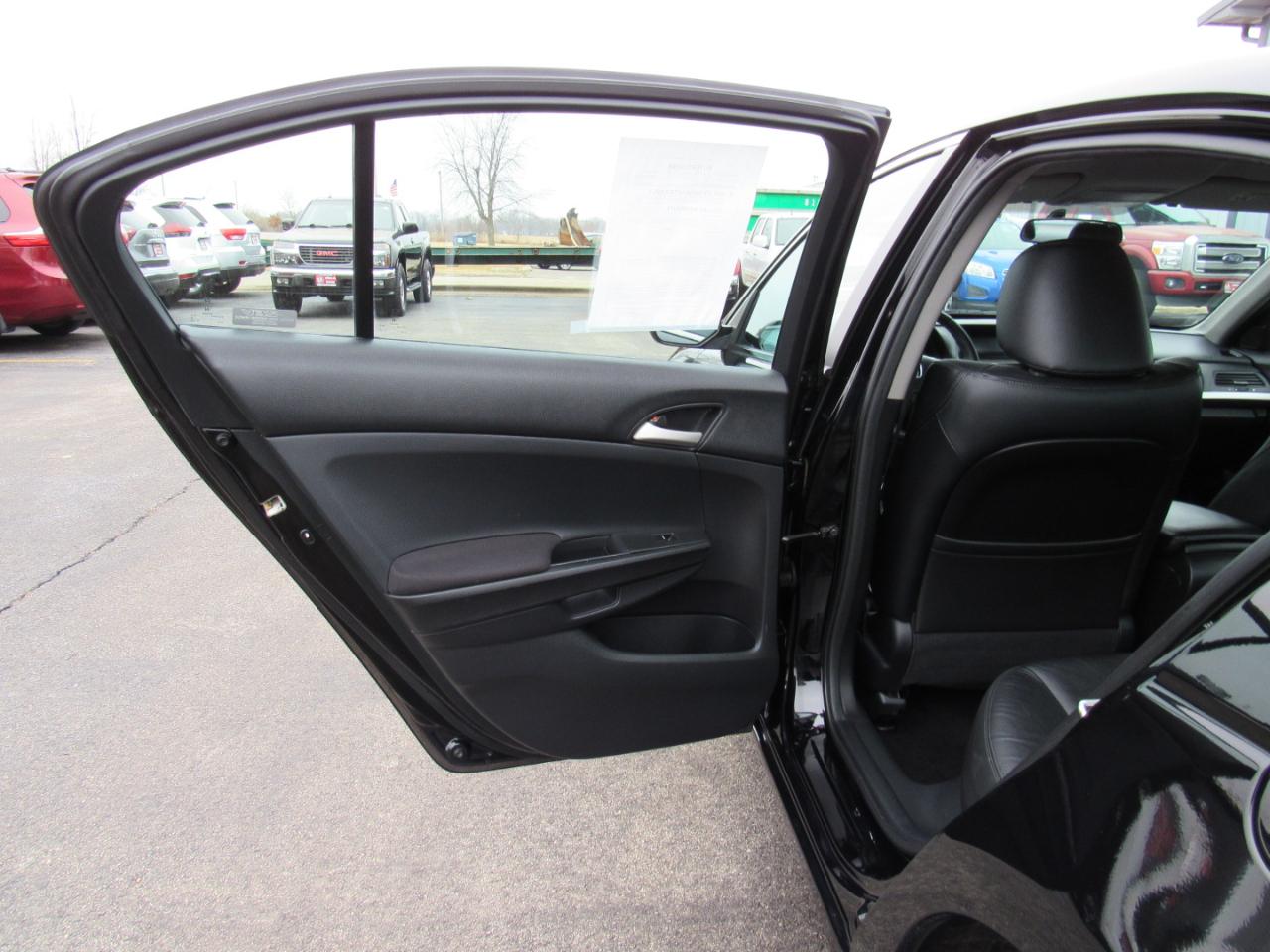 Honda Accord Sdn 4dr I4 Auto SE 2012