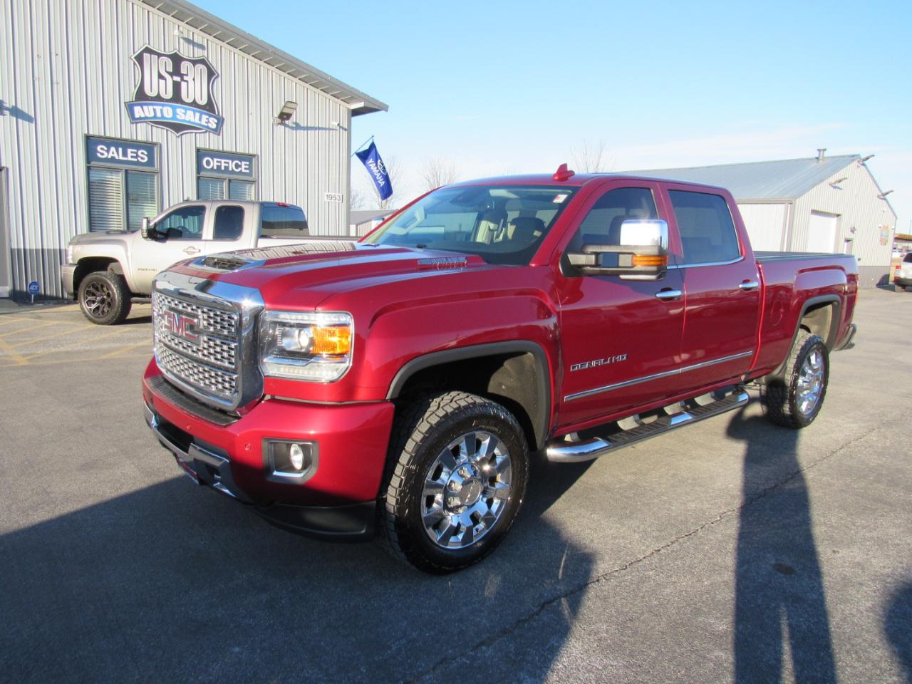 GMC Sierra 2500HD 4WD Crew Cab 153.7" Denali 2018