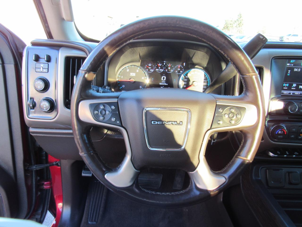 GMC Sierra 2500HD 4WD Crew Cab 153.7" Denali 2018