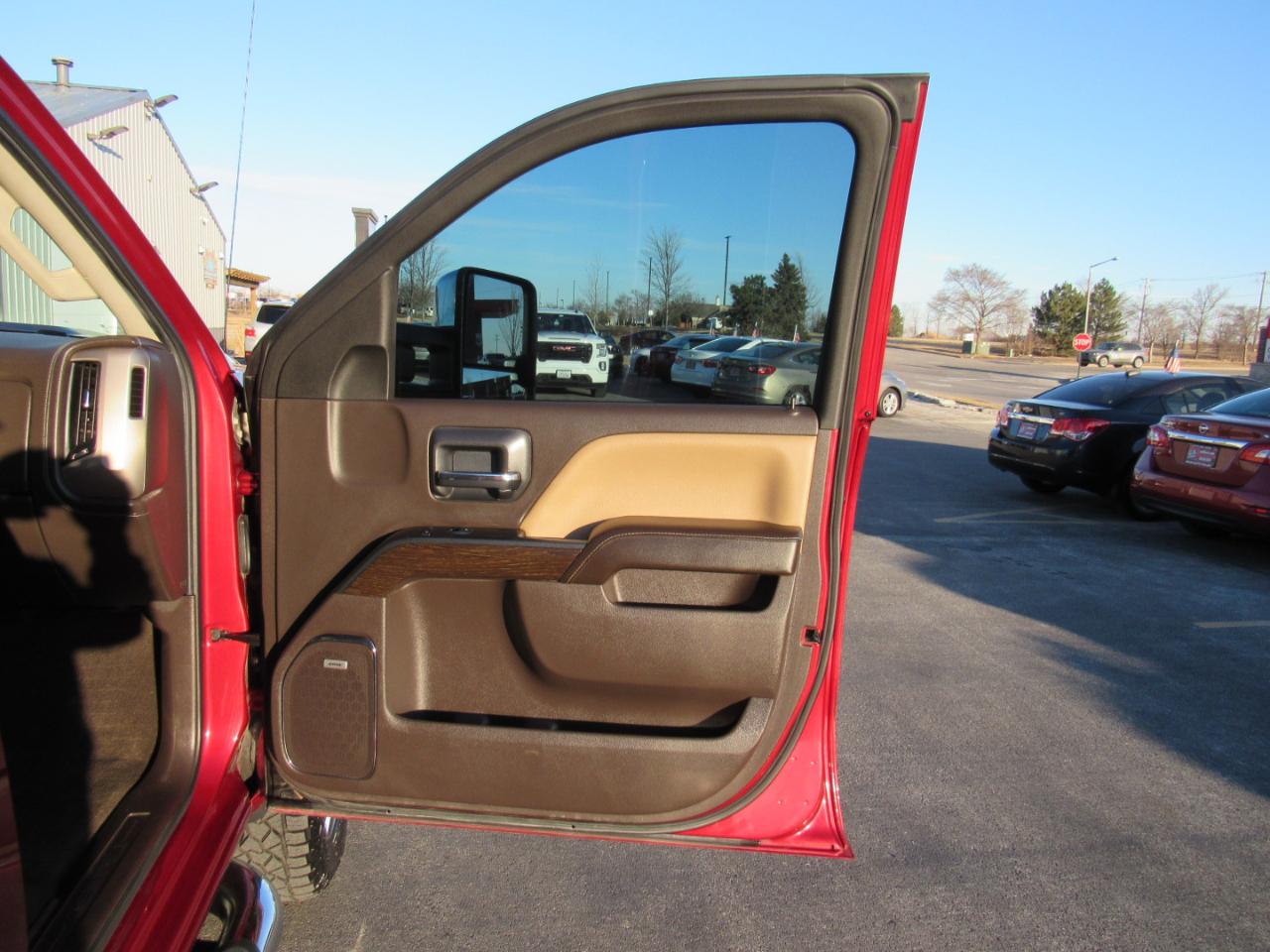 GMC Sierra 2500HD 4WD Crew Cab 153.7" Denali 2018