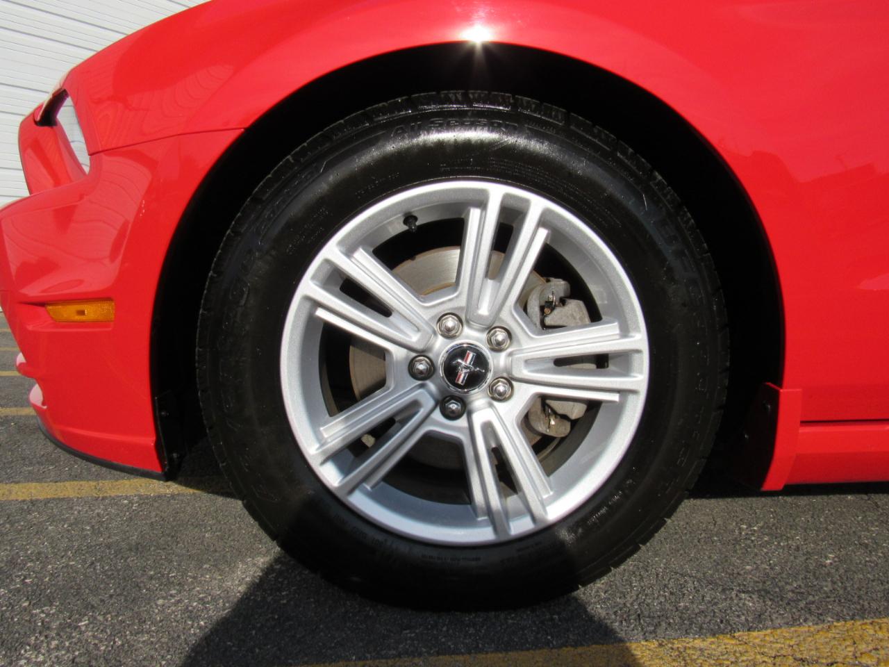 Ford Mustang 2dr Conv V6 2014