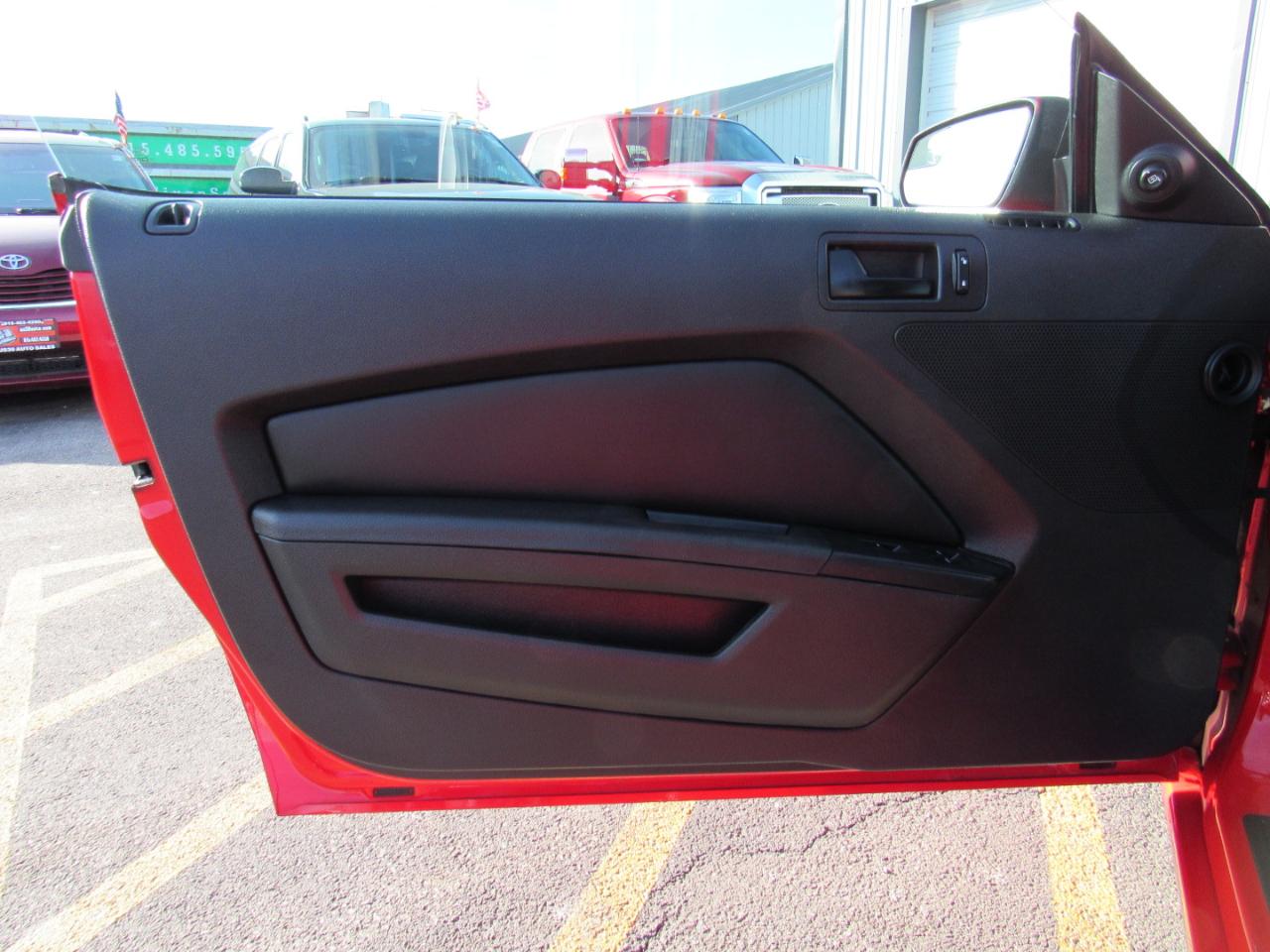 Ford Mustang 2dr Conv V6 2014