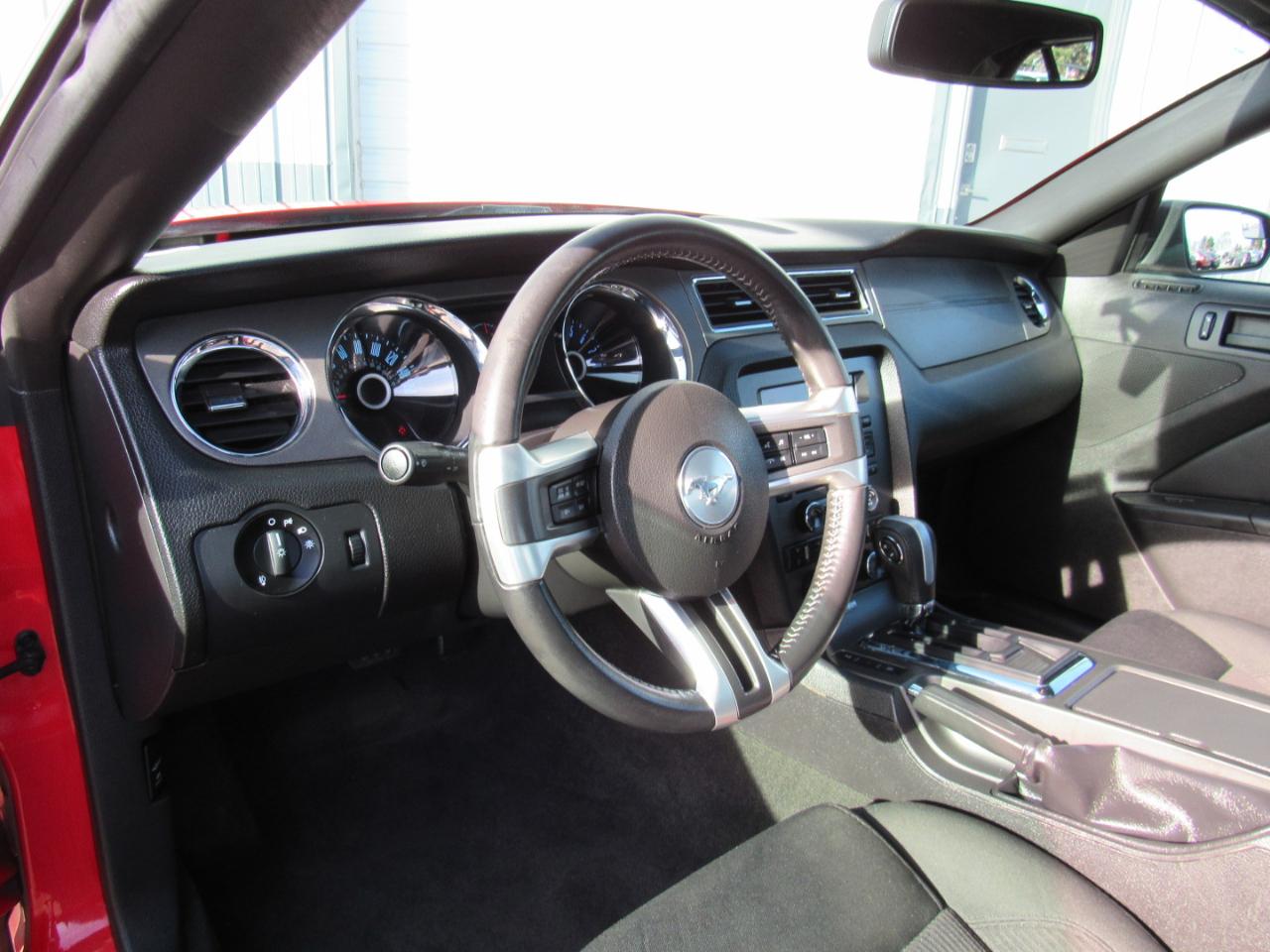 Ford Mustang 2dr Conv V6 2014