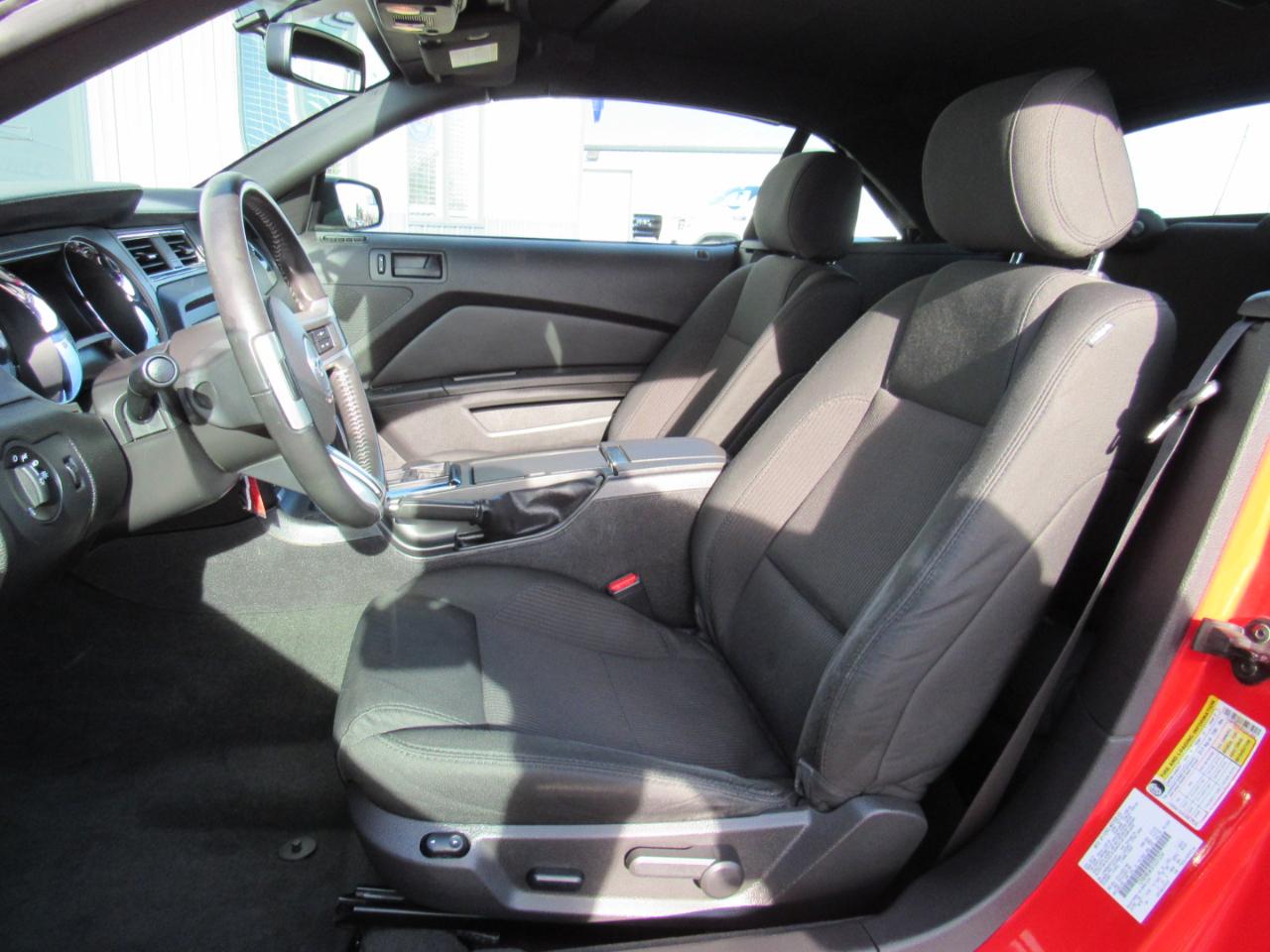 Ford Mustang 2dr Conv V6 2014