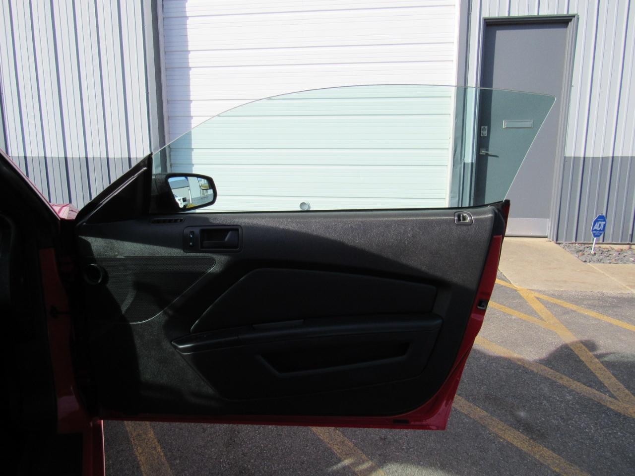 Ford Mustang 2dr Conv V6 2014