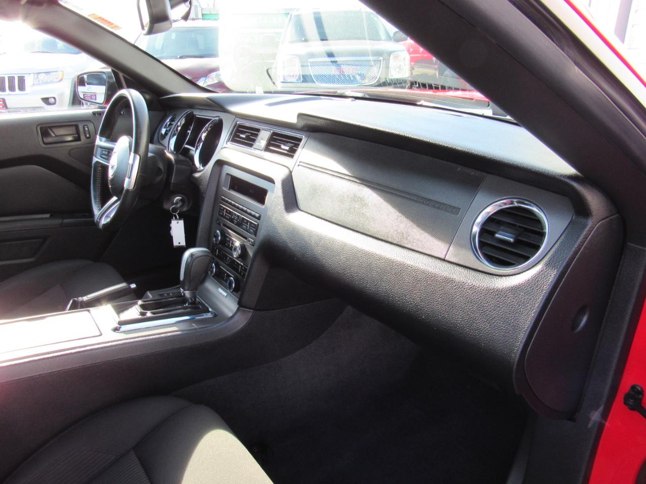 Ford Mustang 2dr Conv V6 2014