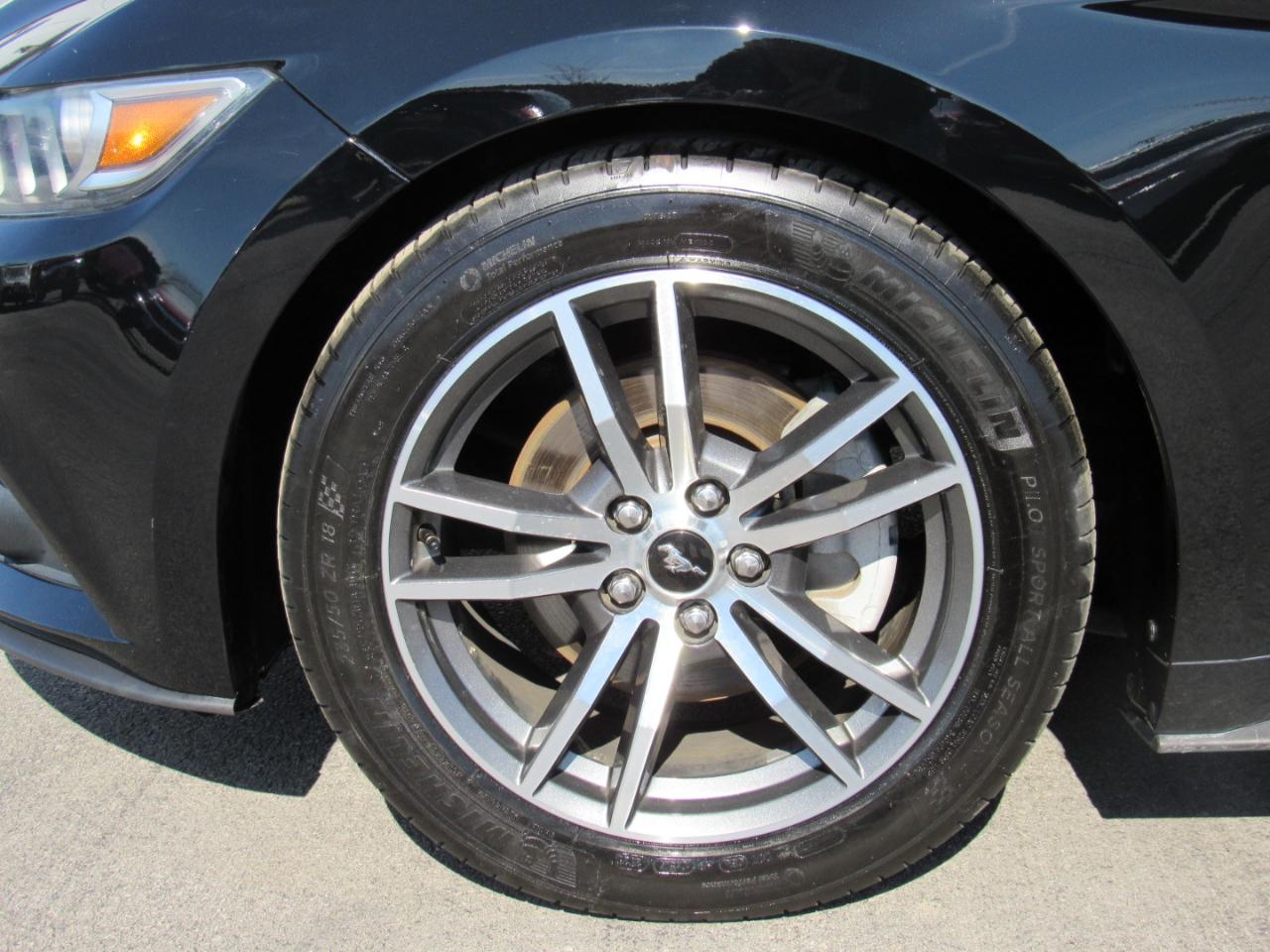 Ford Mustang 2dr Conv EcoBoost Premium 2016