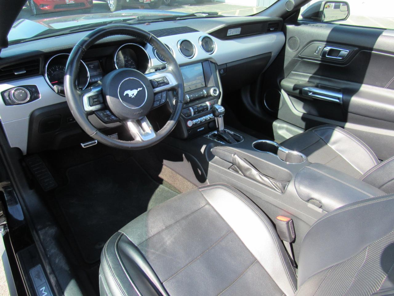 Ford Mustang 2dr Conv EcoBoost Premium 2016