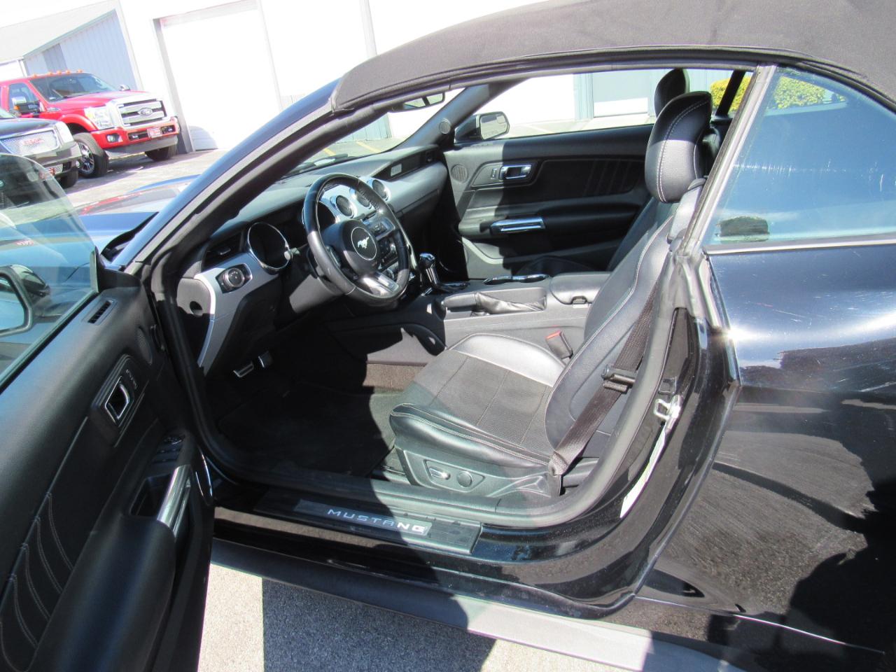 Ford Mustang 2dr Conv EcoBoost Premium 2016