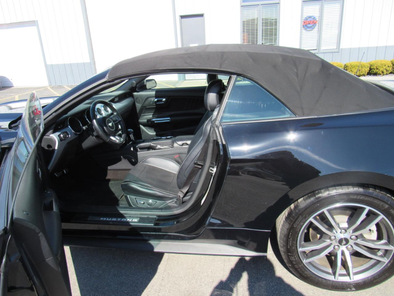 Ford Mustang 2dr Conv EcoBoost Premium 2016